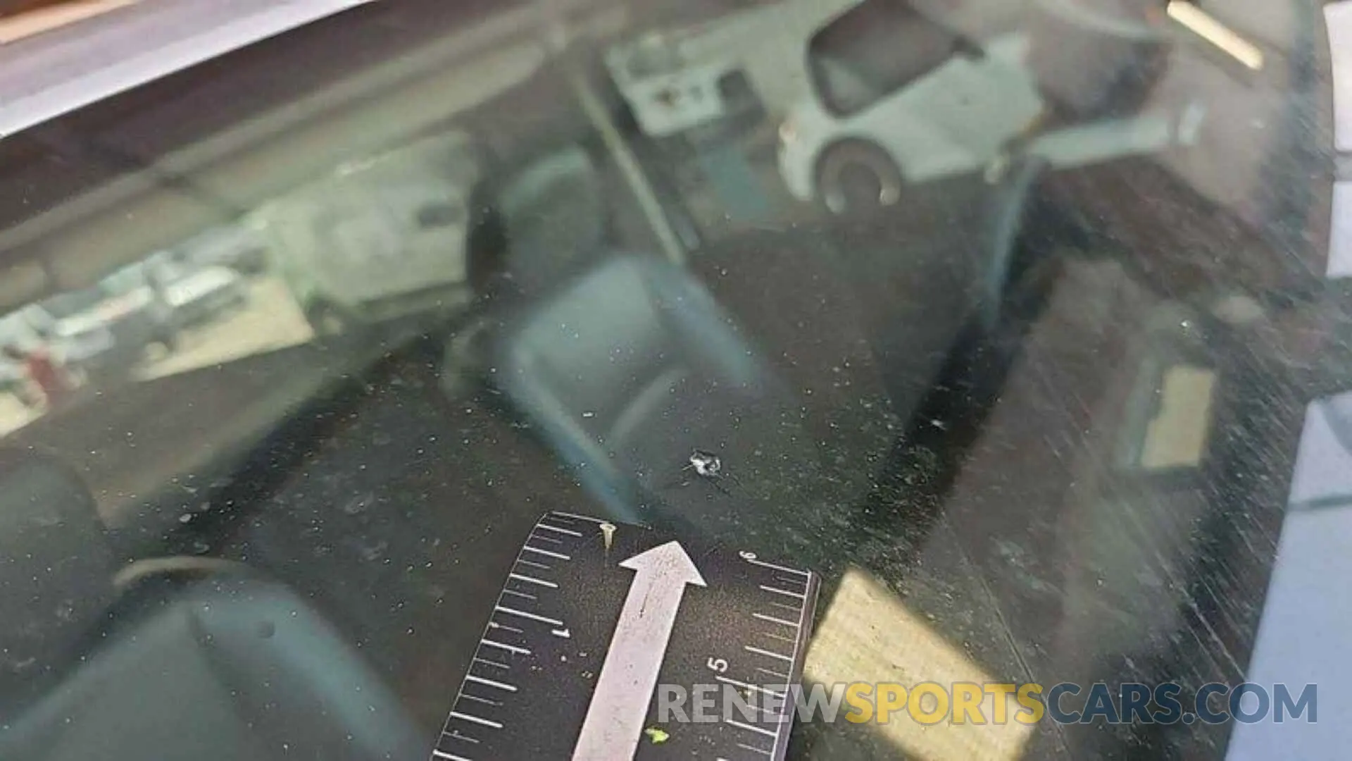 2 Photograph of a damaged car 3C6JR6DG6PG541121 RAM 1500 CLASSIC 2023