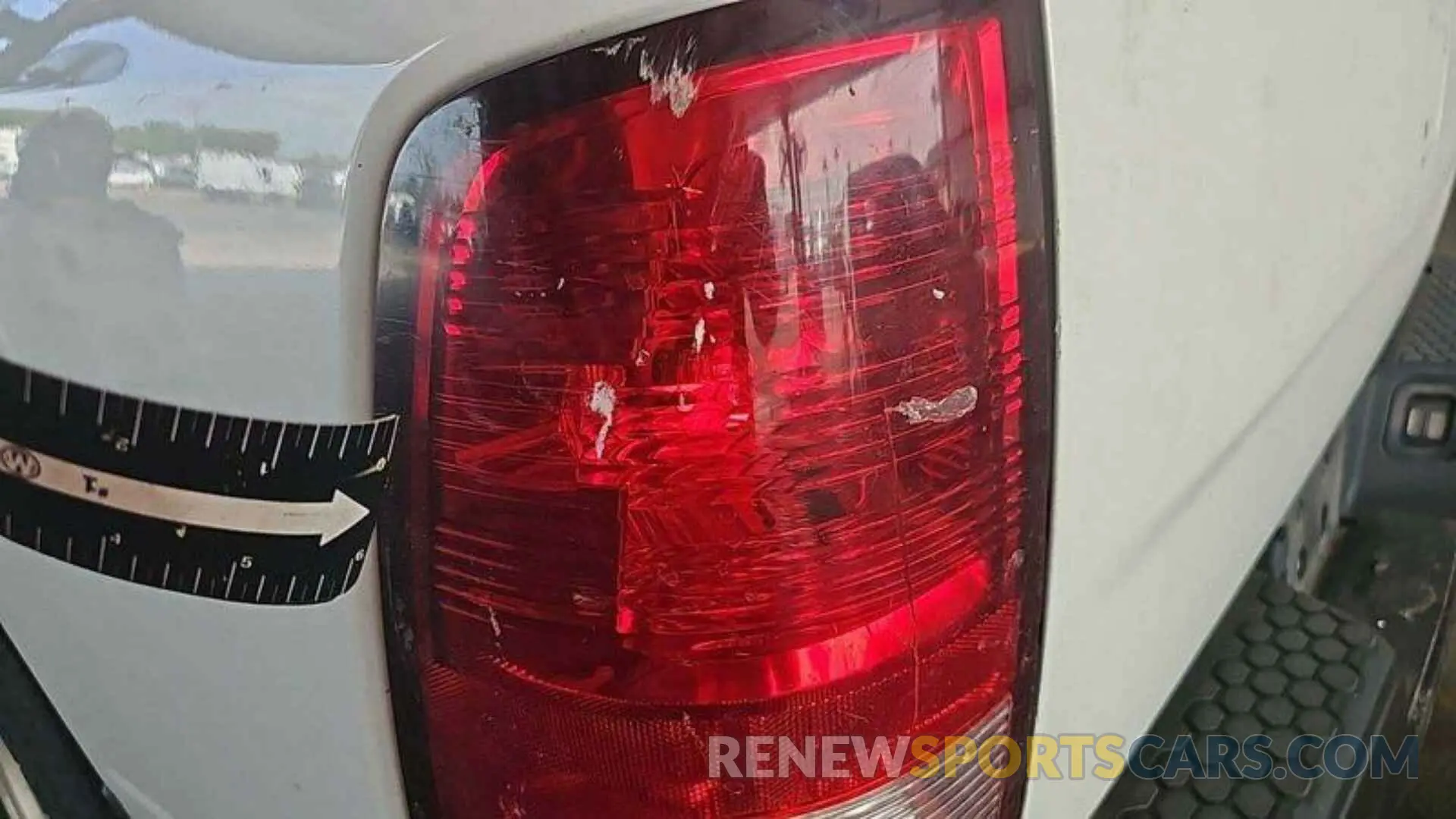 5 Photograph of a damaged car 3C6JR6DG6PG541121 RAM 1500 CLASSIC 2023