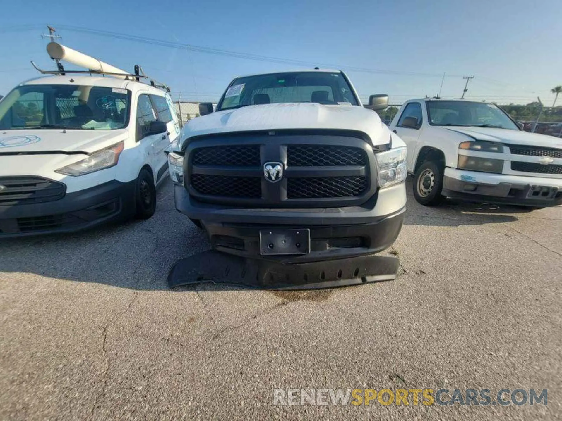 2 Photograph of a damaged car 3C6JR6DG9PG541100 RAM 1500 CLASSIC 2023