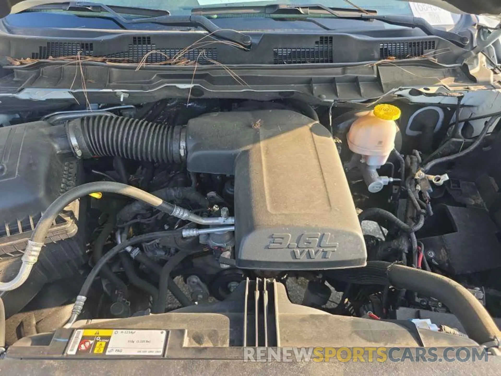 27 Photograph of a damaged car 3C6JR6DG9PG541100 RAM 1500 CLASSIC 2023