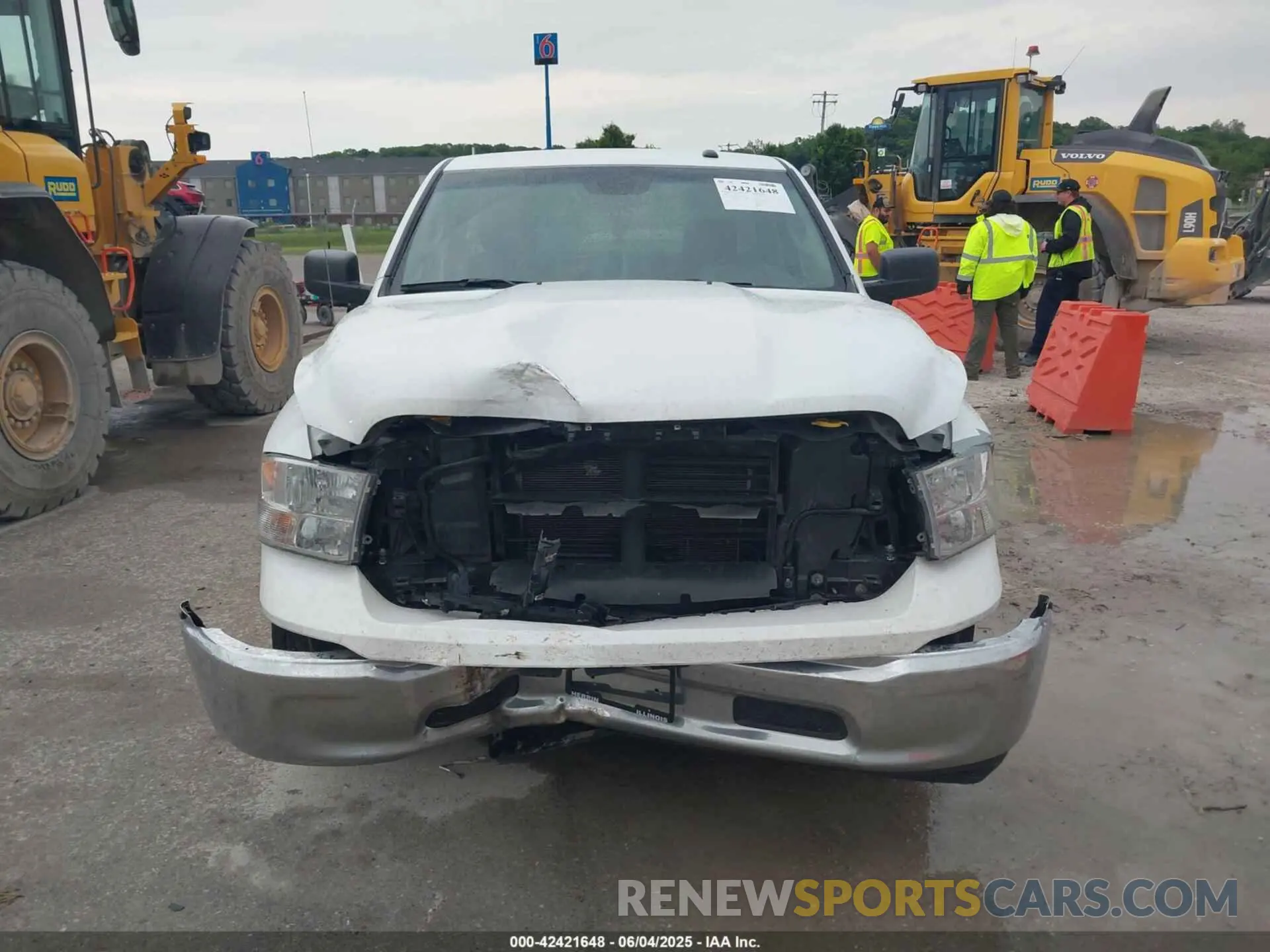 13 Photograph of a damaged car 3C6JR6DG9PG630066 RAM 1500 CLASSIC 2023