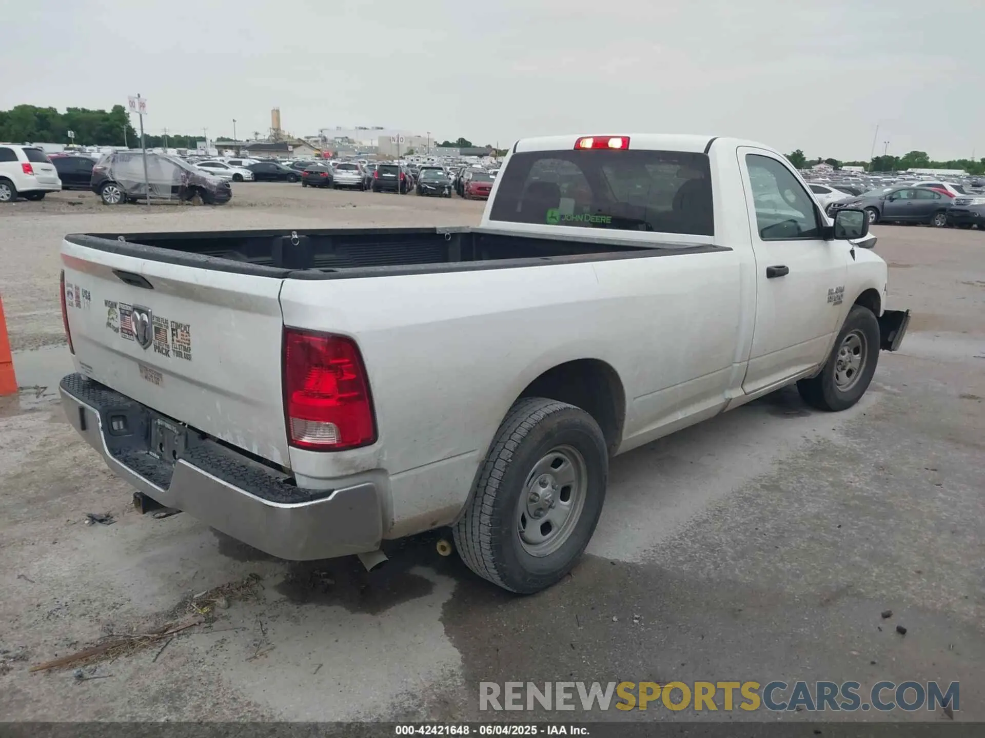 4 Photograph of a damaged car 3C6JR6DG9PG630066 RAM 1500 CLASSIC 2023