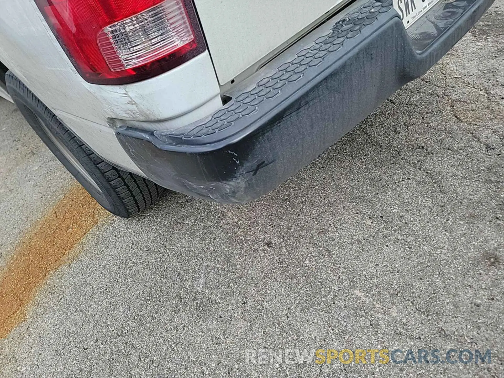 19 Photograph of a damaged car 3C6JR6DGXPG540988 RAM 1500 CLASSIC 2023