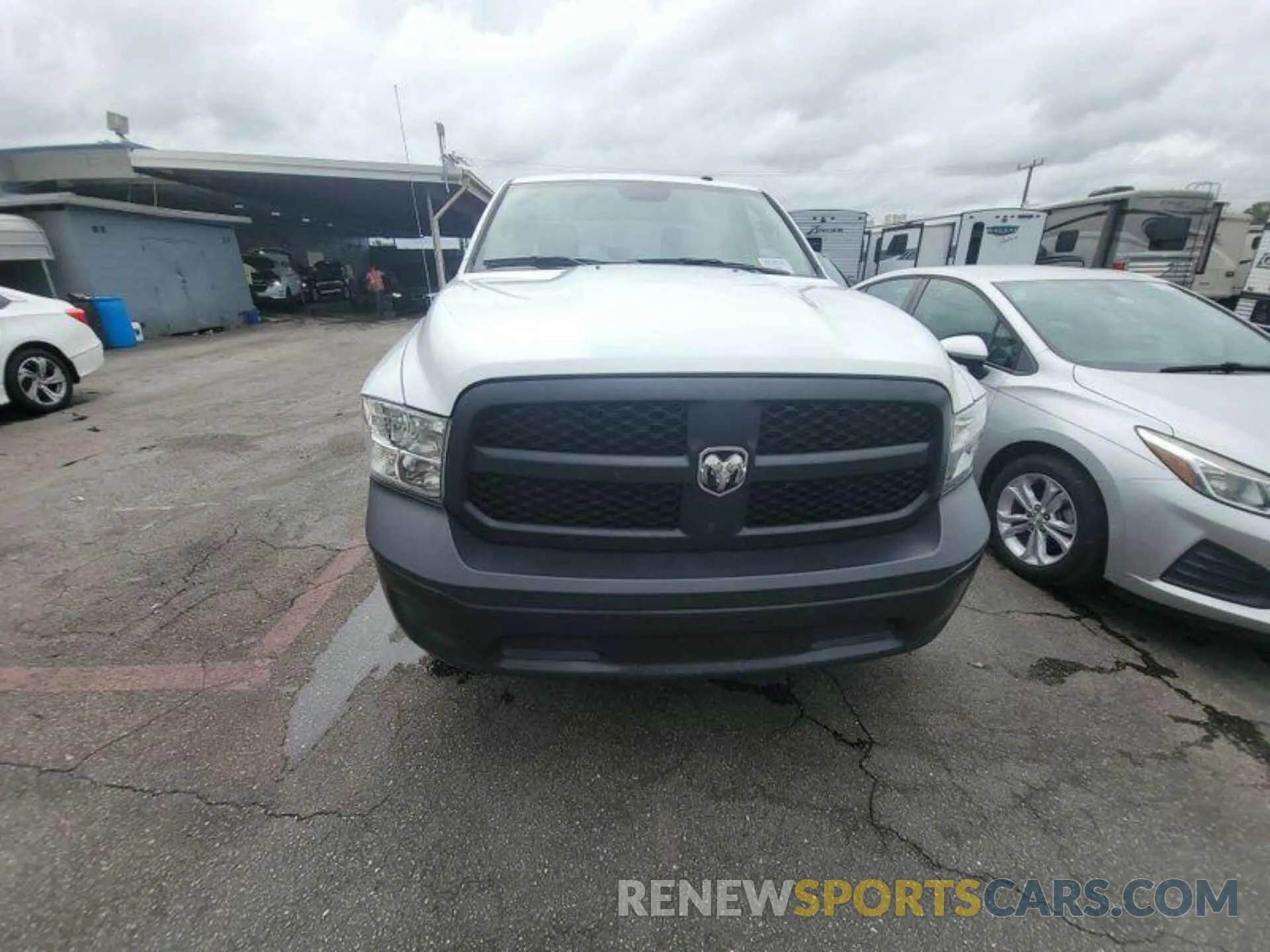 21 Photograph of a damaged car 3C6RR7KG0PG675750 RAM 1500 CLASSIC 2023