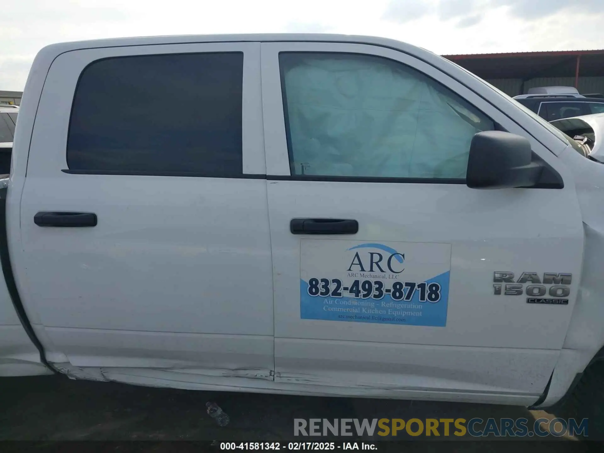 14 Photograph of a damaged car 3C6RR7KG3PG668288 RAM 1500 CLASSIC 2023