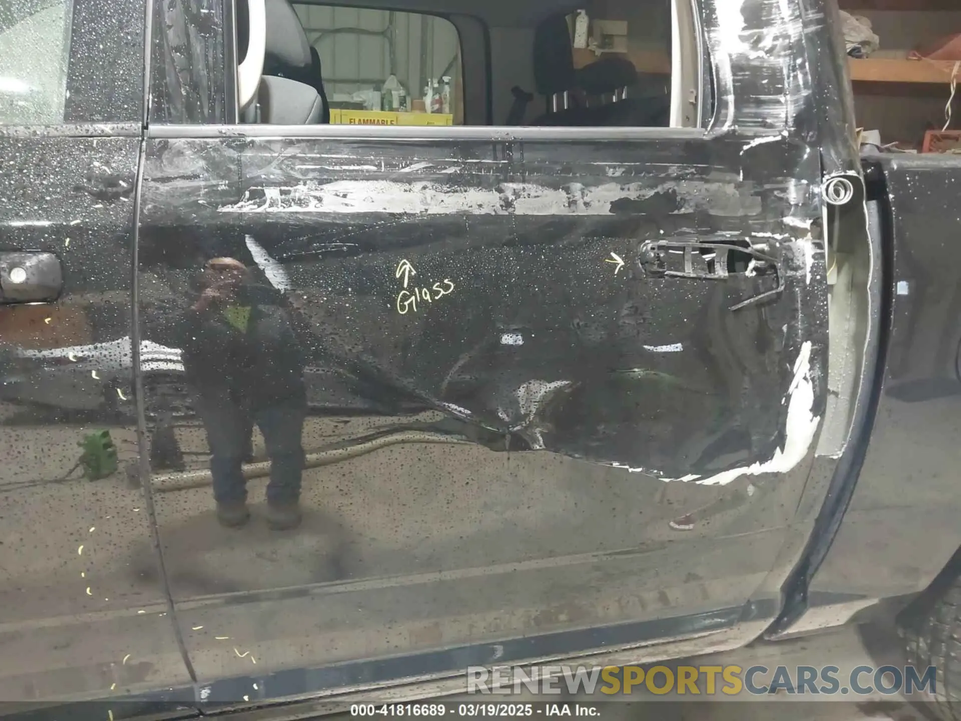 17 Photograph of a damaged car 3C6RR7KG4PG649622 RAM 1500 CLASSIC 2023