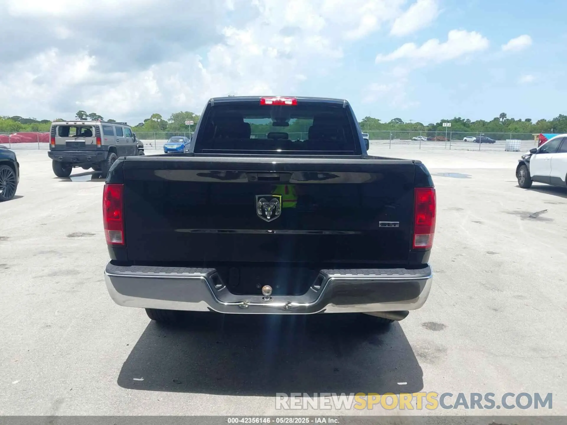 16 Photograph of a damaged car 1C6RR6GG4RS123036 RAM 1500 CLASSIC 2024