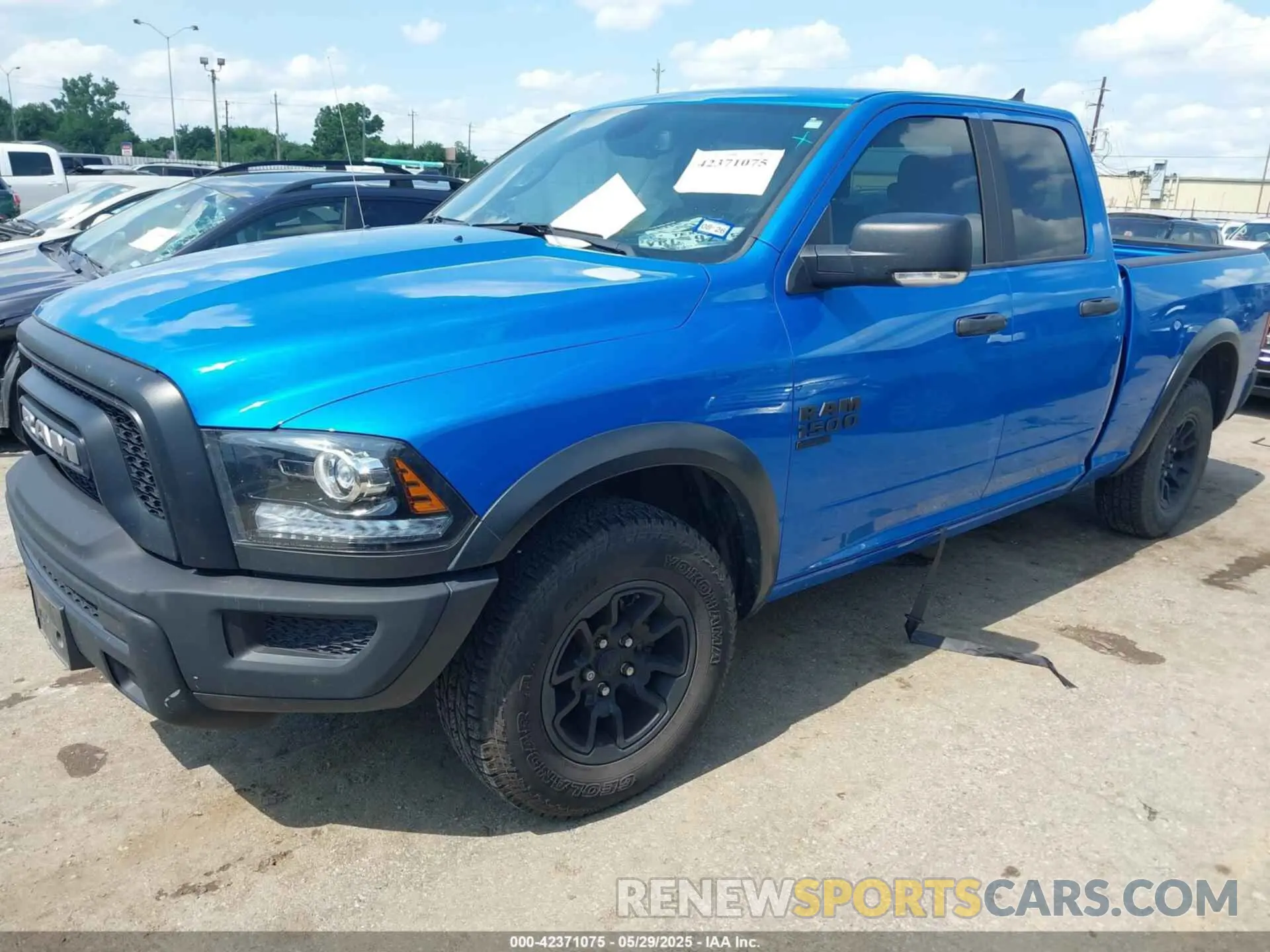 2 Photograph of a damaged car 1C6RR6GG9RS128958 RAM 1500 CLASSIC 2024