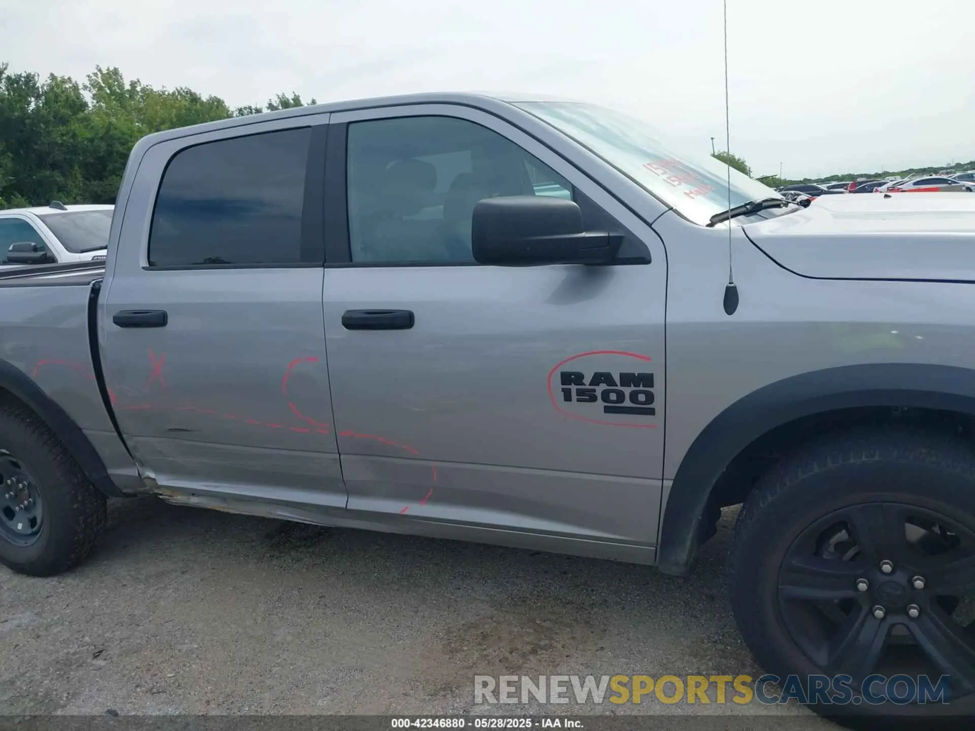 13 Photograph of a damaged car 1C6RR6LG0RS128031 RAM 1500 CLASSIC 2024