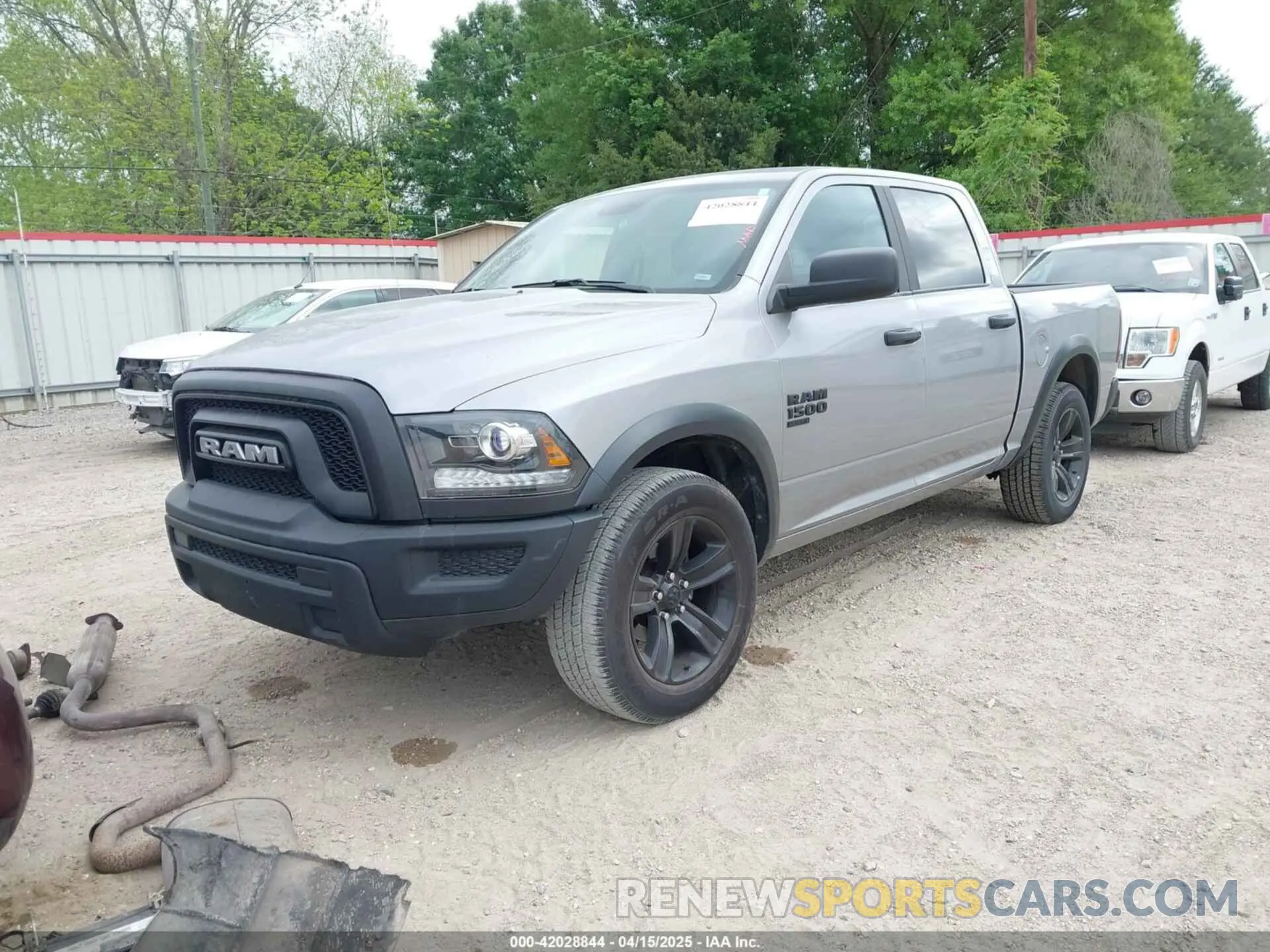 2 Photograph of a damaged car 1C6RR6LG0RS128661 RAM 1500 CLASSIC 2024