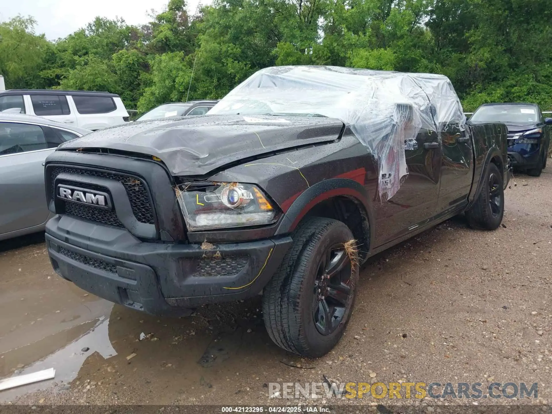 2 Photograph of a damaged car 1C6RR6LG4RS123320 RAM 1500 CLASSIC 2024
