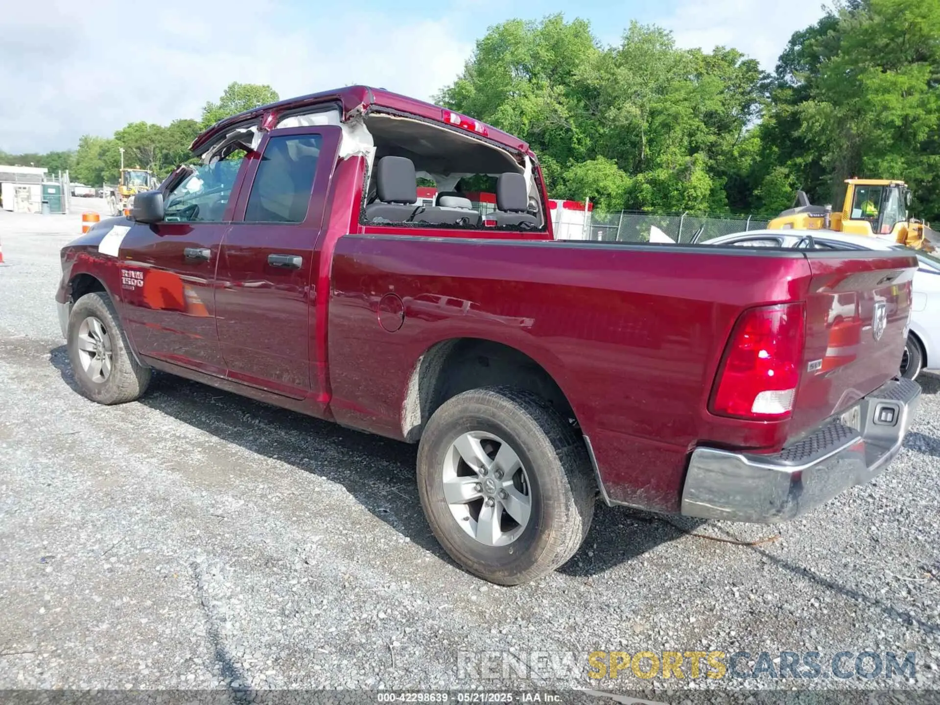 3 Photograph of a damaged car 1C6RR7GG6RS124193 RAM 1500 CLASSIC 2024