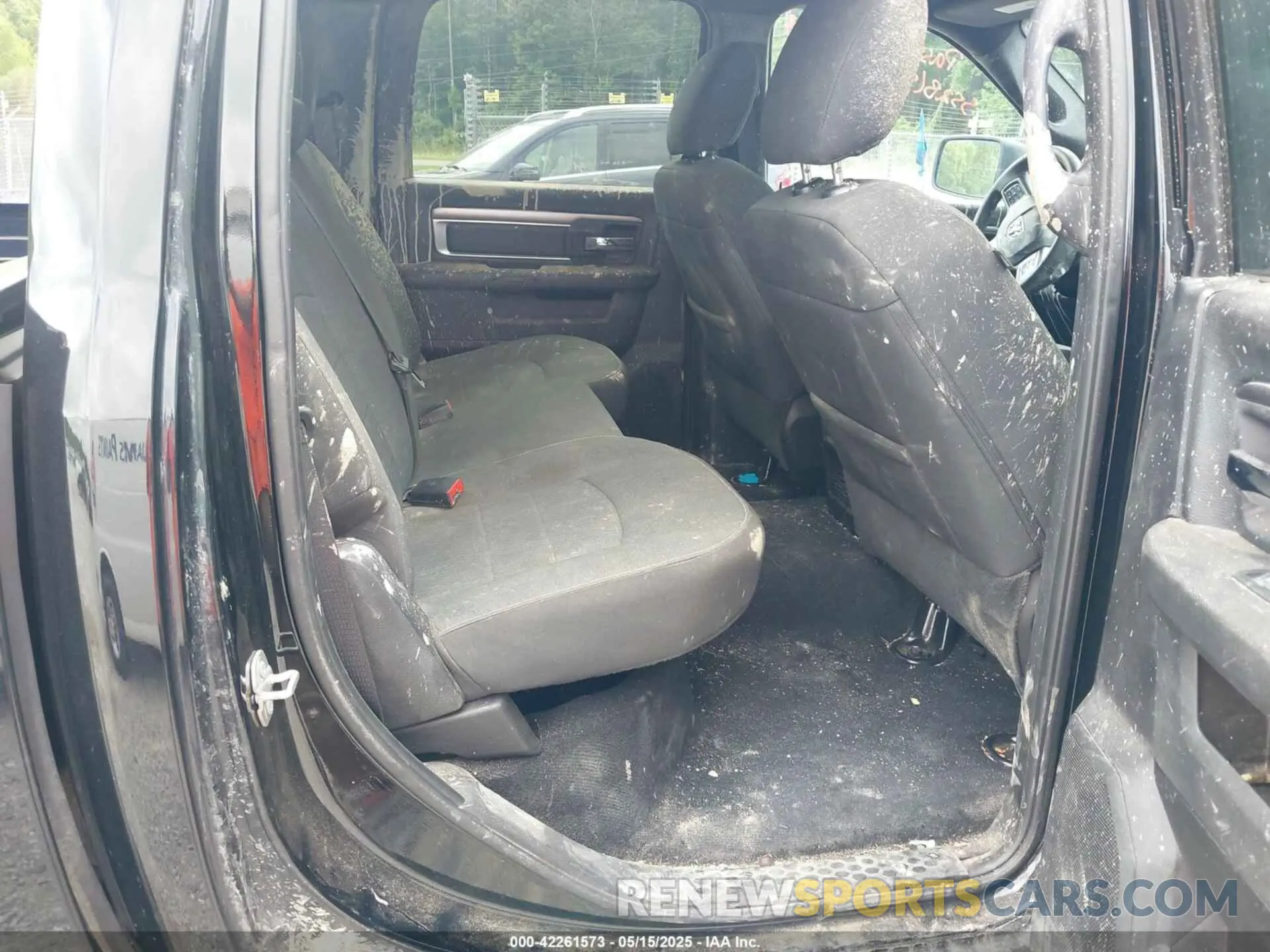 8 Photograph of a damaged car 1C6RR7LG4RS147851 RAM 1500 CLASSIC 2024