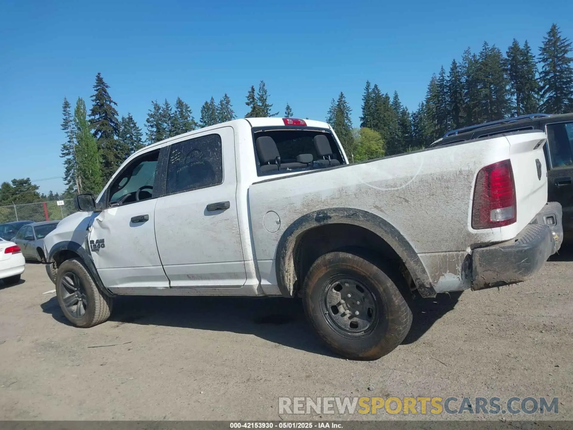 14 Photograph of a damaged car 1C6RR7LG7RS149030 RAM 1500 CLASSIC 2024