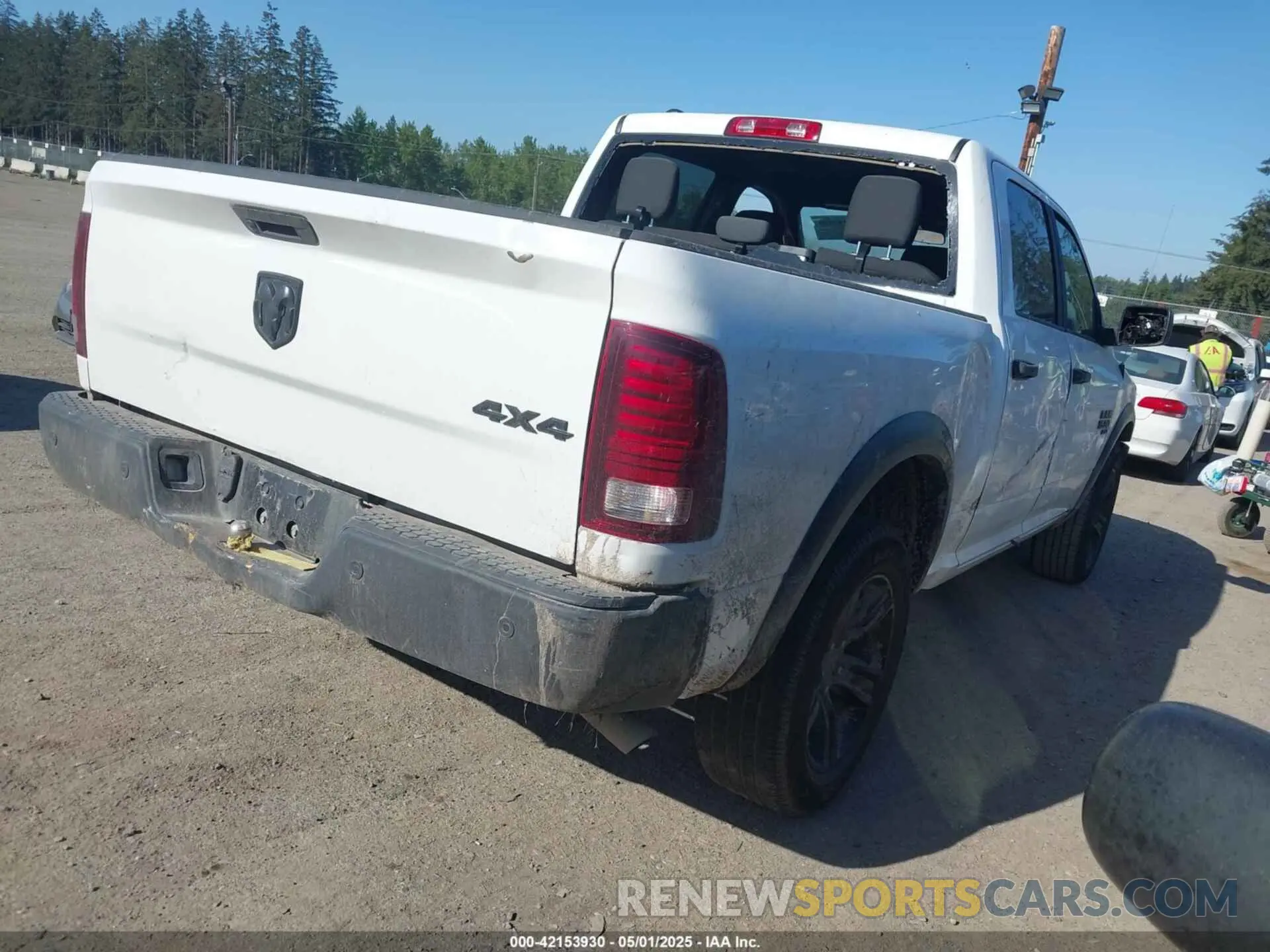 4 Photograph of a damaged car 1C6RR7LG7RS149030 RAM 1500 CLASSIC 2024
