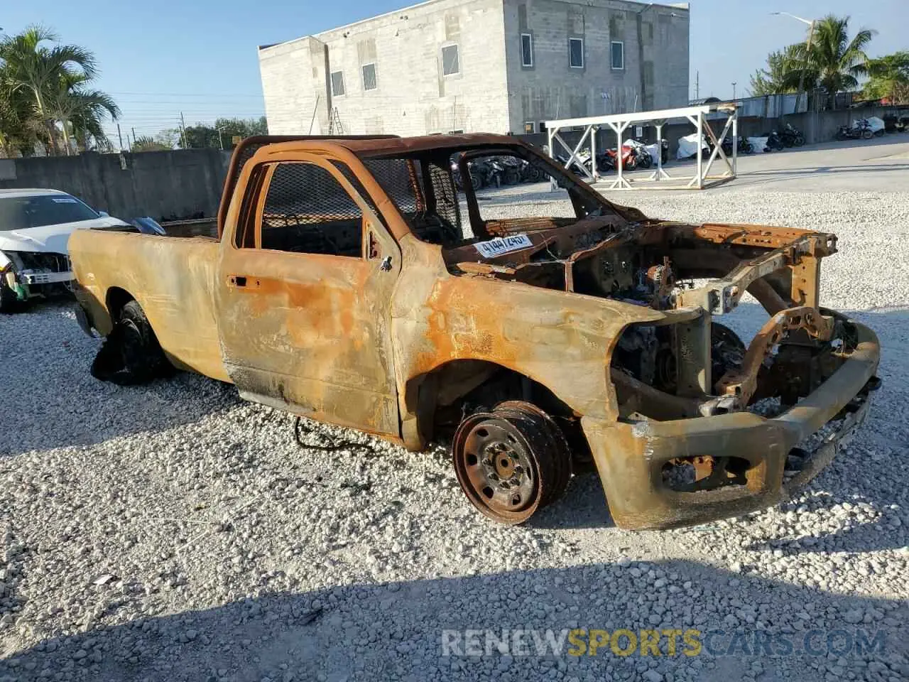 4 Photograph of a damaged car 3C6MR4AJXKG610581 RAM 2500 2019