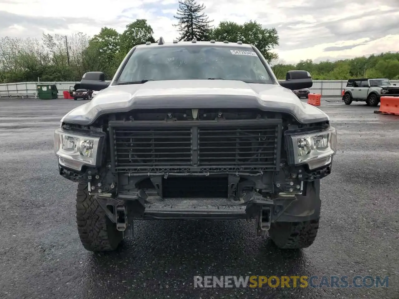 5 Photograph of a damaged car 3C6MR5AJ7KG666726 RAM 2500 2019