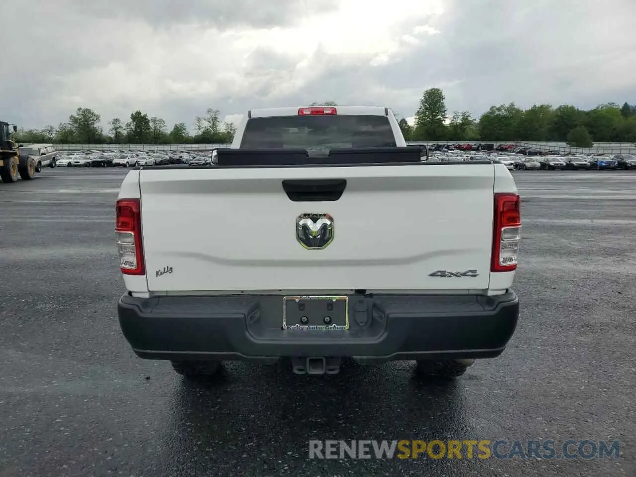 6 Photograph of a damaged car 3C6MR5AJ7KG666726 RAM 2500 2019