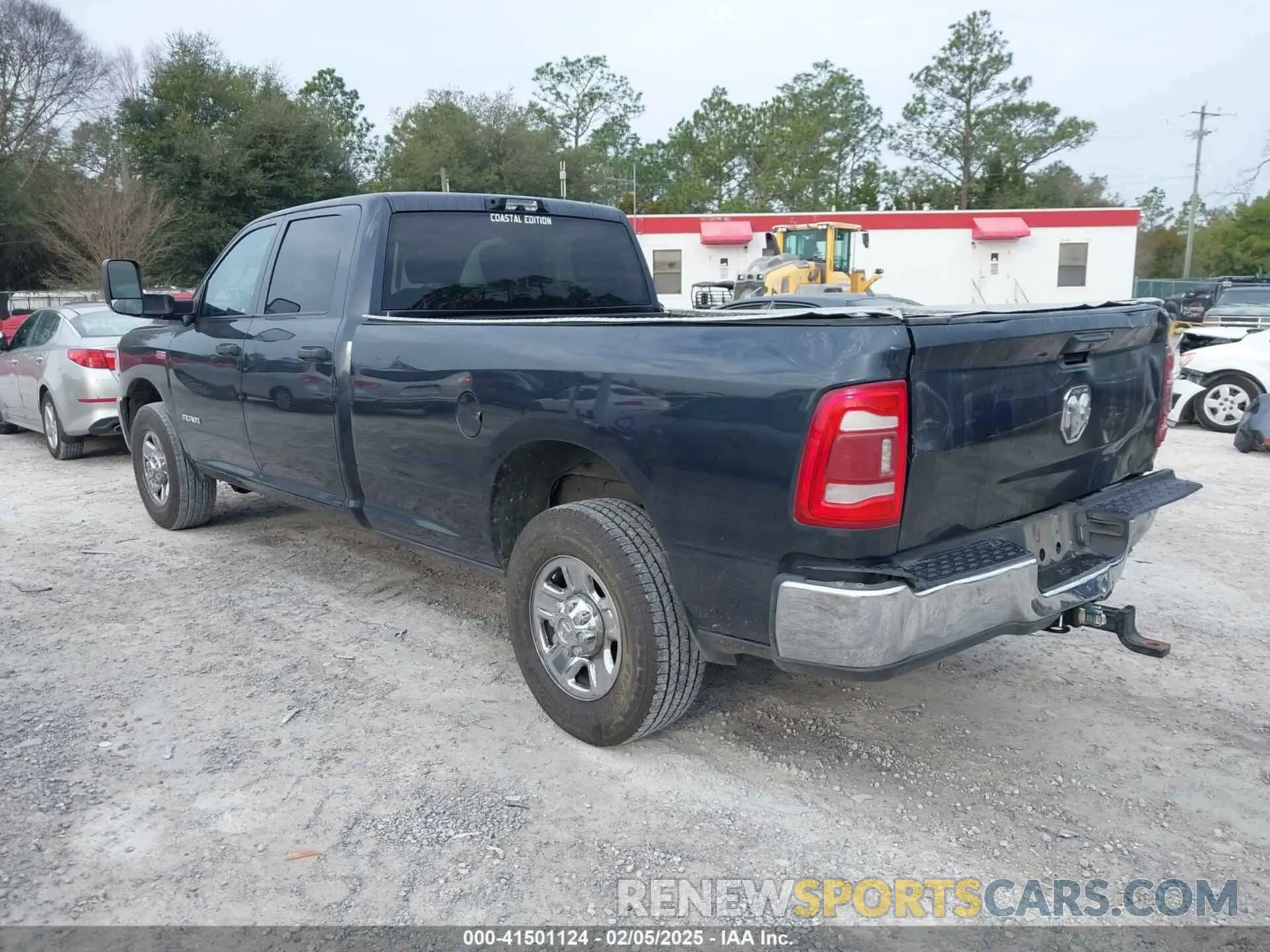 3 Photograph of a damaged car 3C6UR4HJ3KG712732 RAM 2500 2019