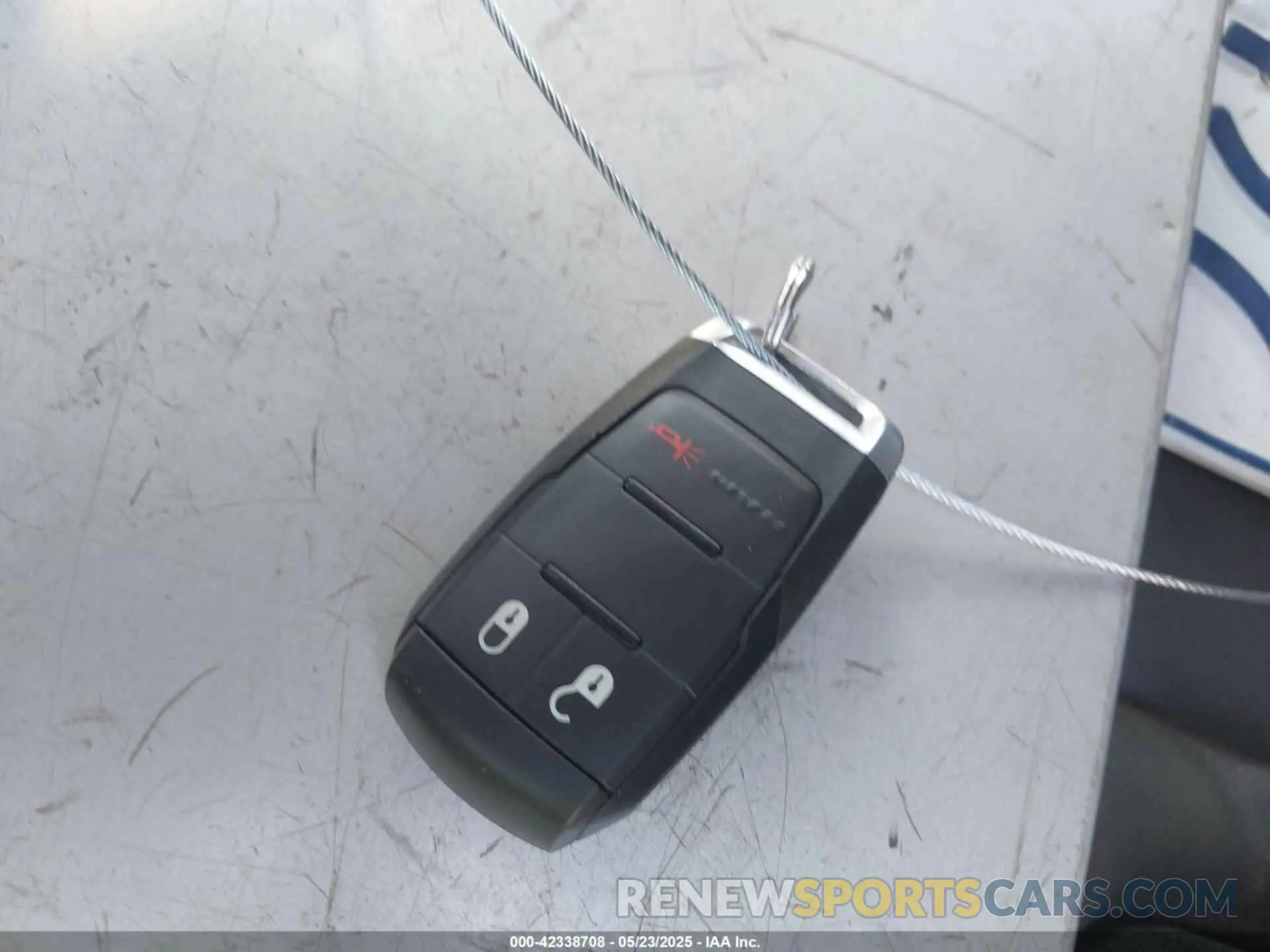 11 Photograph of a damaged car 3C6UR4HJ5KG548111 RAM 2500 2019