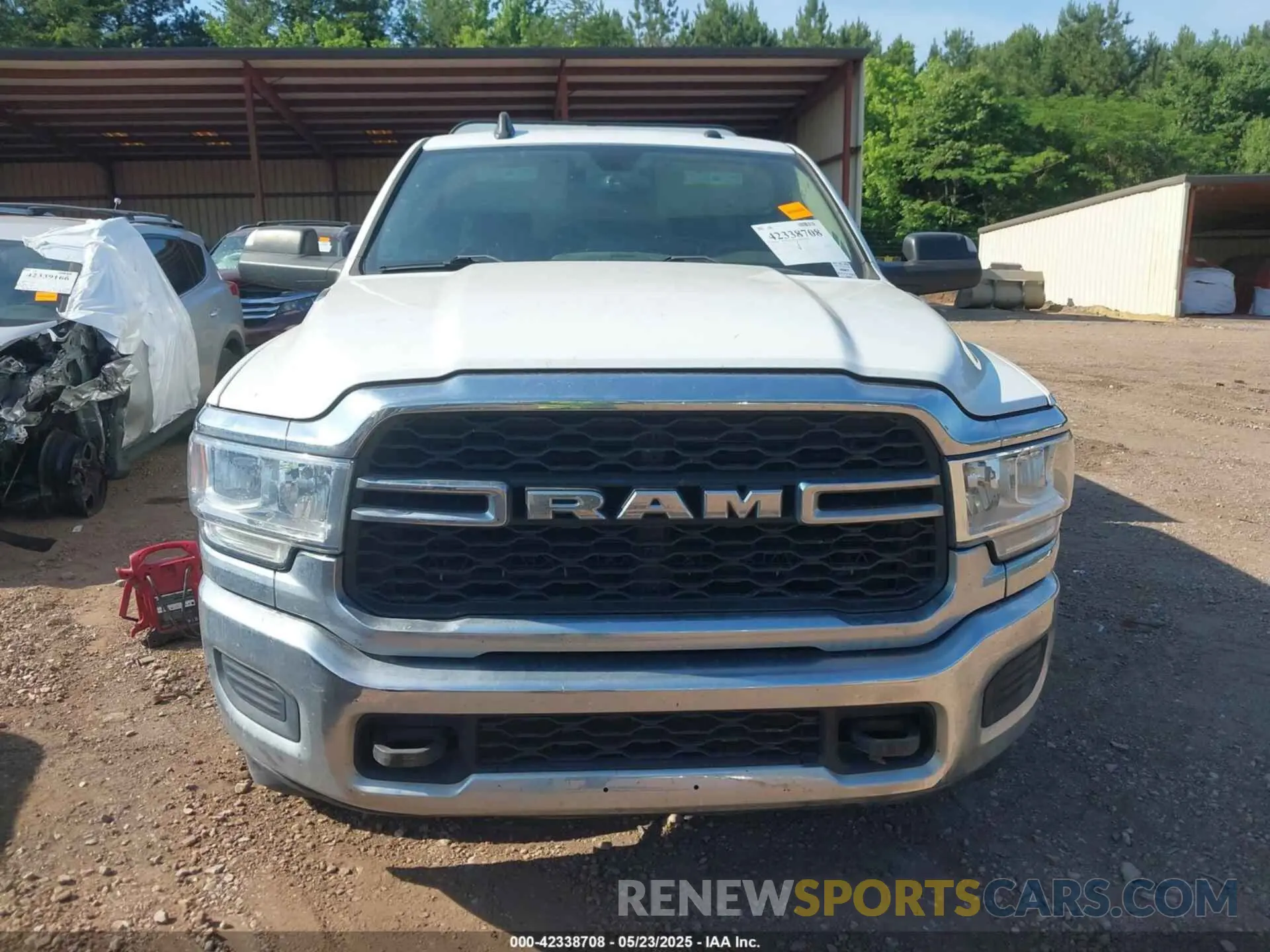 12 Photograph of a damaged car 3C6UR4HJ5KG548111 RAM 2500 2019