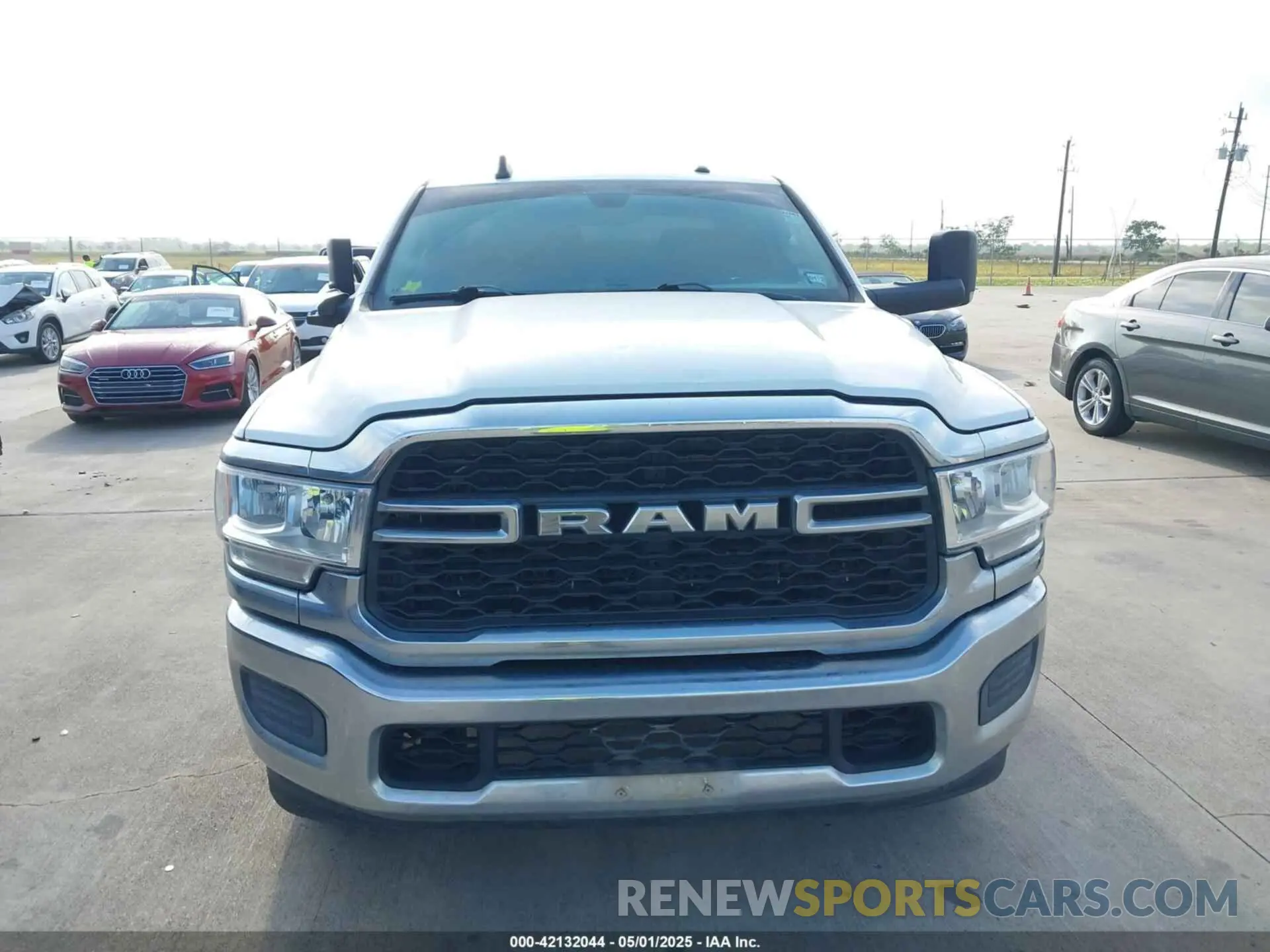 6 Photograph of a damaged car 3C6UR4HJXKG720696 RAM 2500 2019