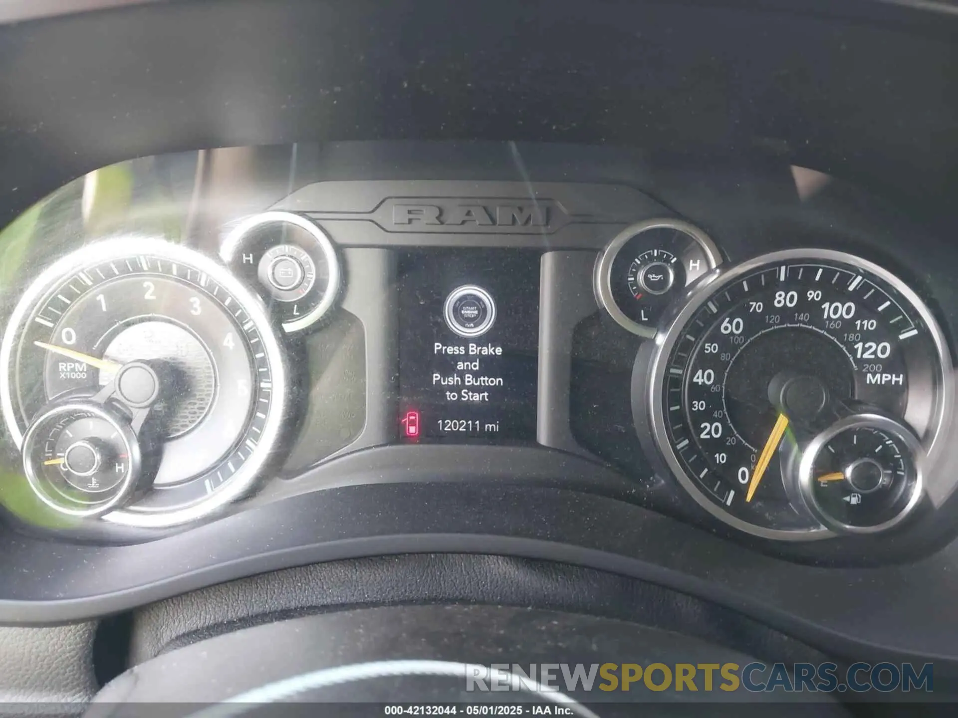 7 Photograph of a damaged car 3C6UR4HJXKG720696 RAM 2500 2019