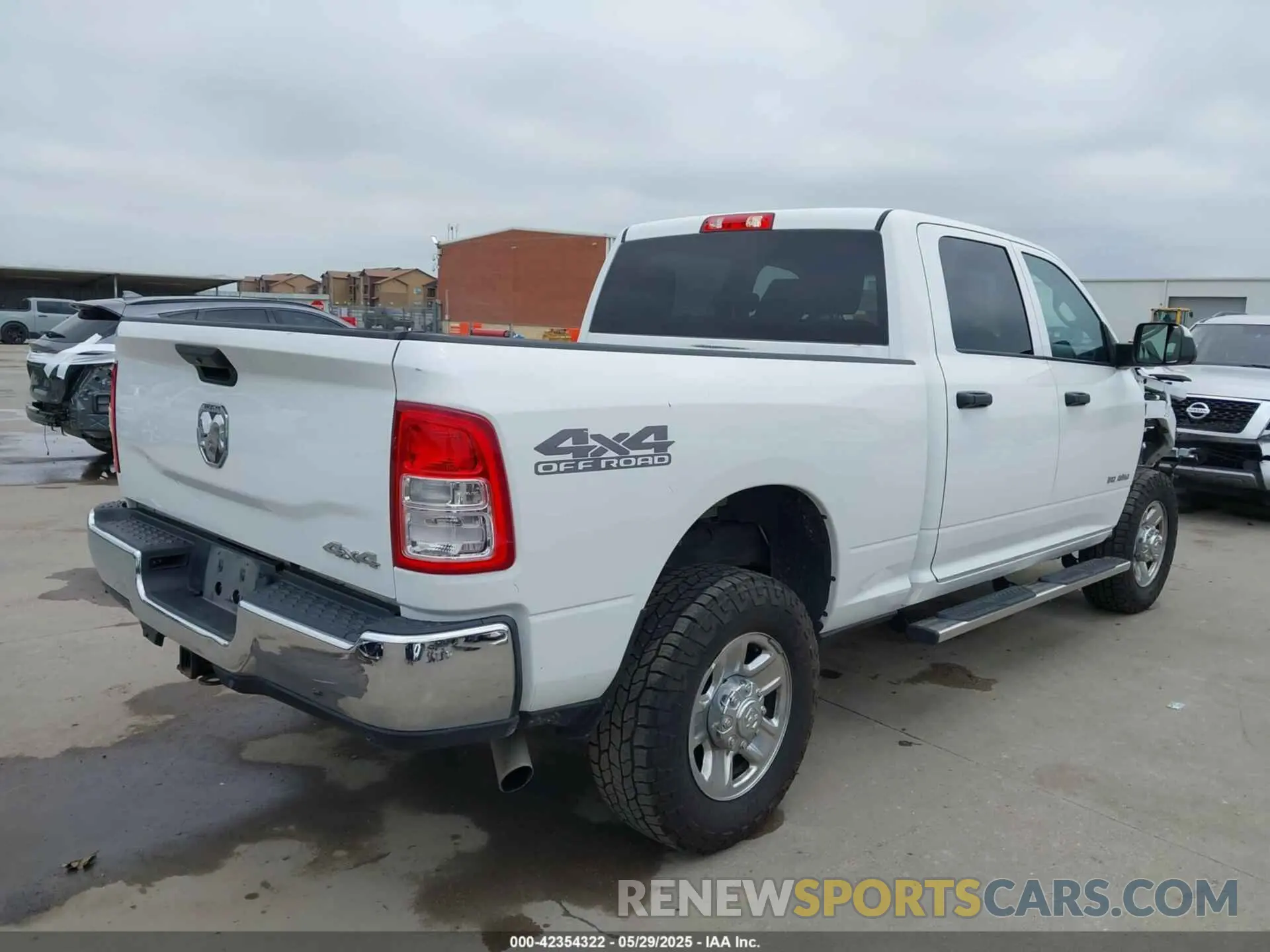 4 Photograph of a damaged car 3C6UR5CJ3KG512575 RAM 2500 2019