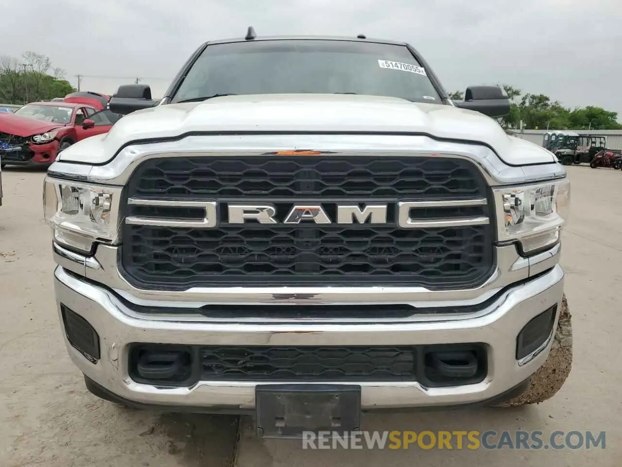 5 Photograph of a damaged car 3C6UR5CJ4KG667037 RAM 2500 2019