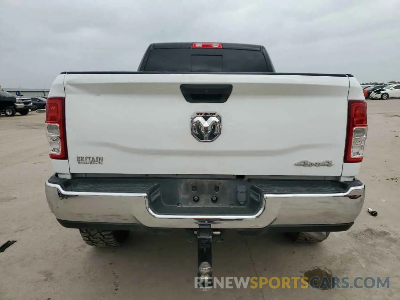 6 Photograph of a damaged car 3C6UR5CJ4KG667037 RAM 2500 2019