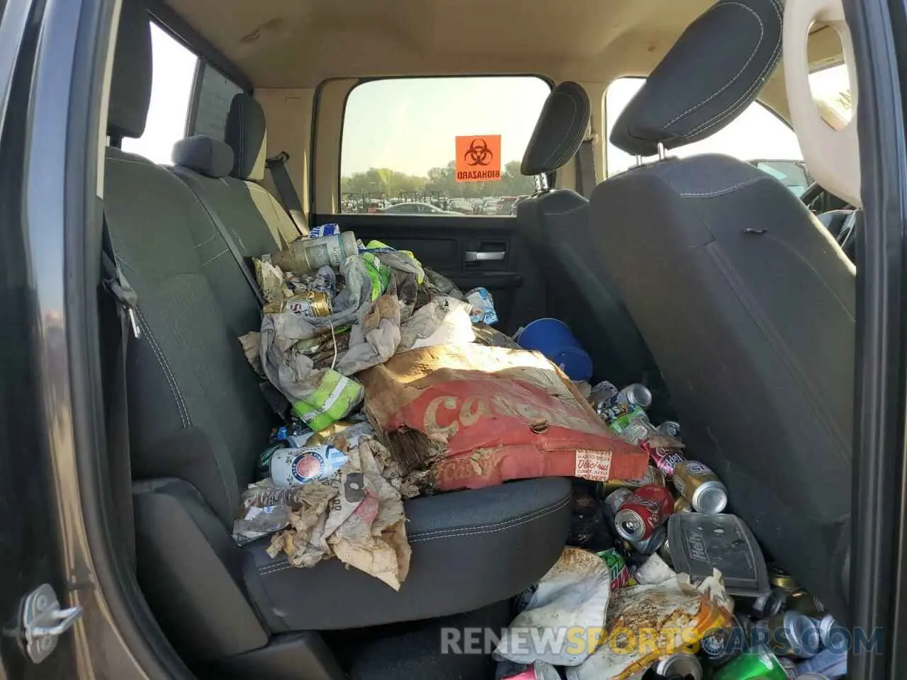 10 Photograph of a damaged car 3C6UR5CJ6KG553668 RAM 2500 2019