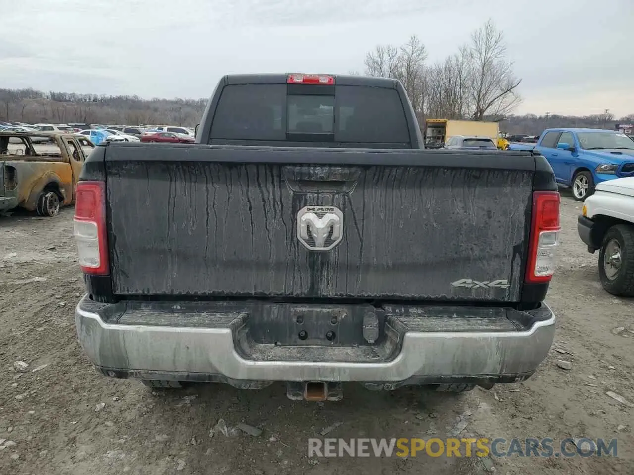 6 Photograph of a damaged car 3C6UR5CJ6KG633486 RAM 2500 2019