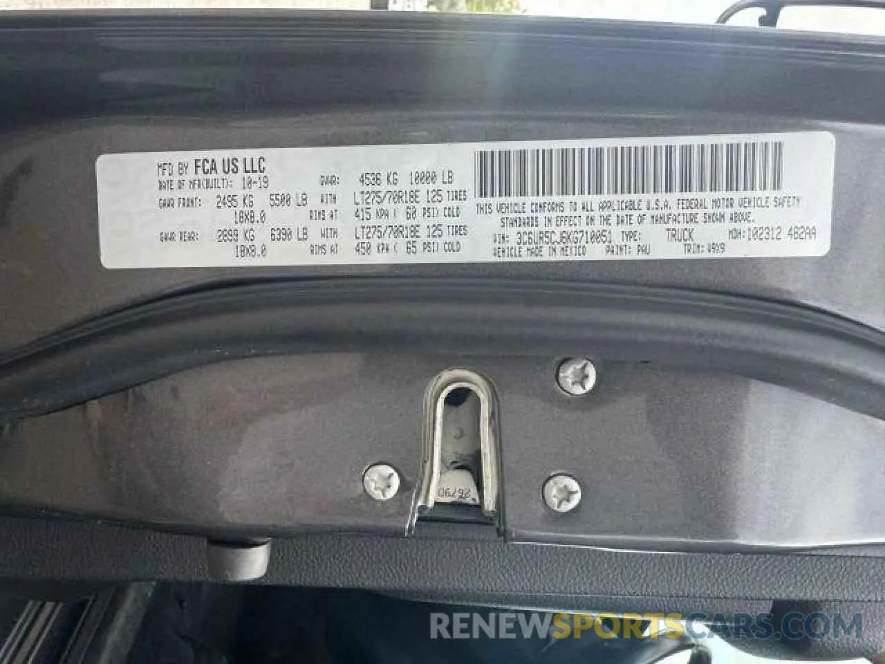 15 Photograph of a damaged car 3C6UR5CJ6KG710051 RAM 2500 2019
