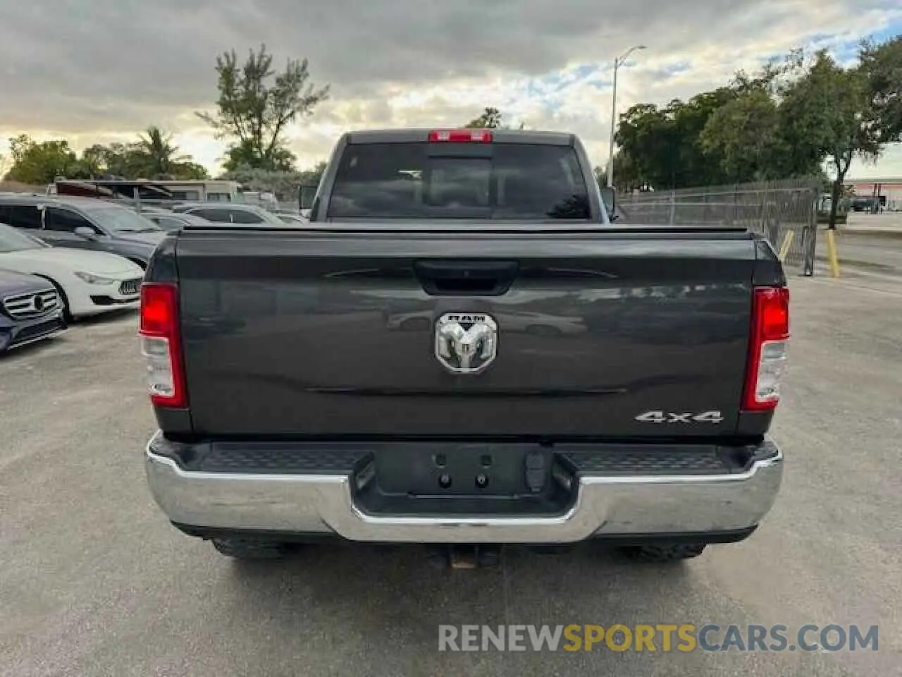6 Photograph of a damaged car 3C6UR5CJ6KG710051 RAM 2500 2019