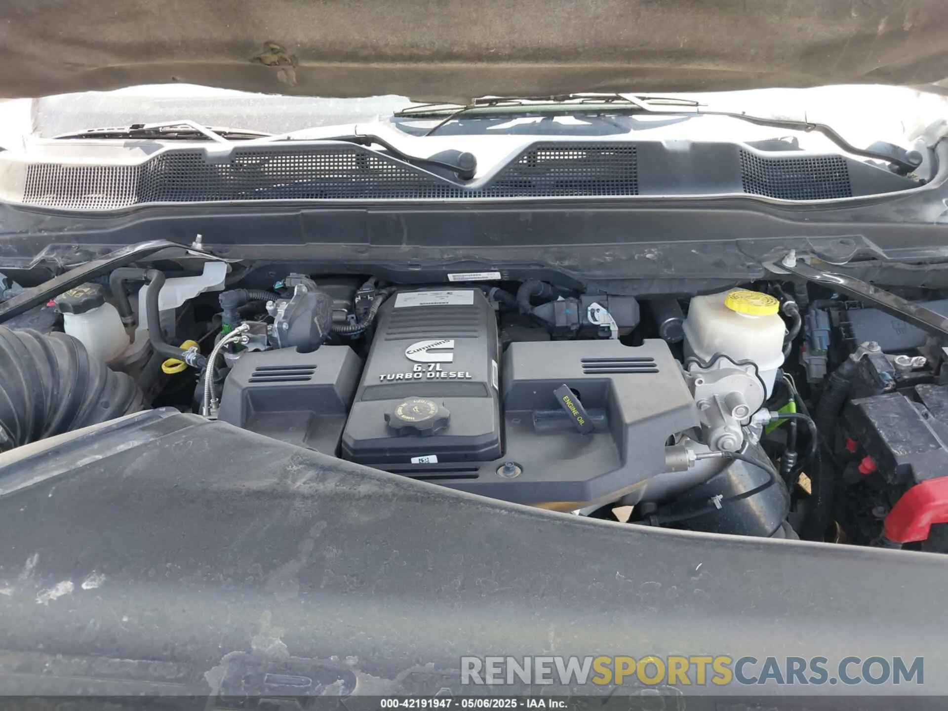 10 Photograph of a damaged car 3C6UR5CL6KG579561 RAM 2500 2019