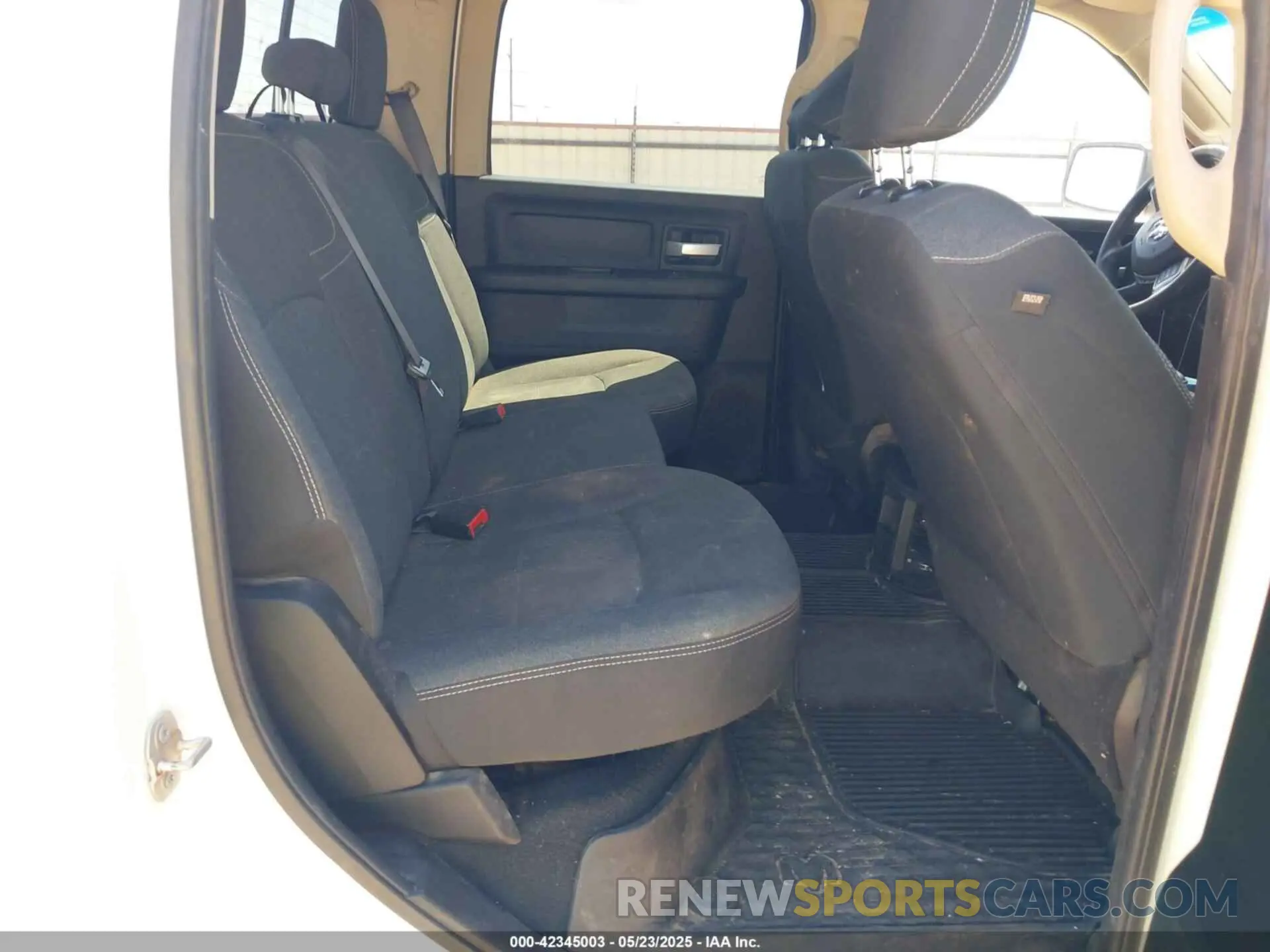 8 Photograph of a damaged car 3C6UR5CL6KG621369 RAM 2500 2019