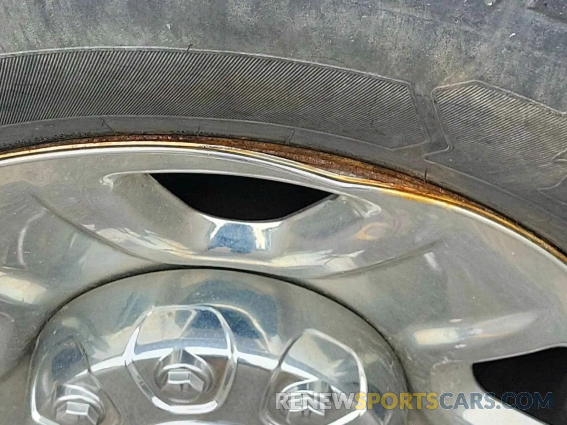 27 Photograph of a damaged car 3C6UR5CL7KG598121 RAM 2500 2019