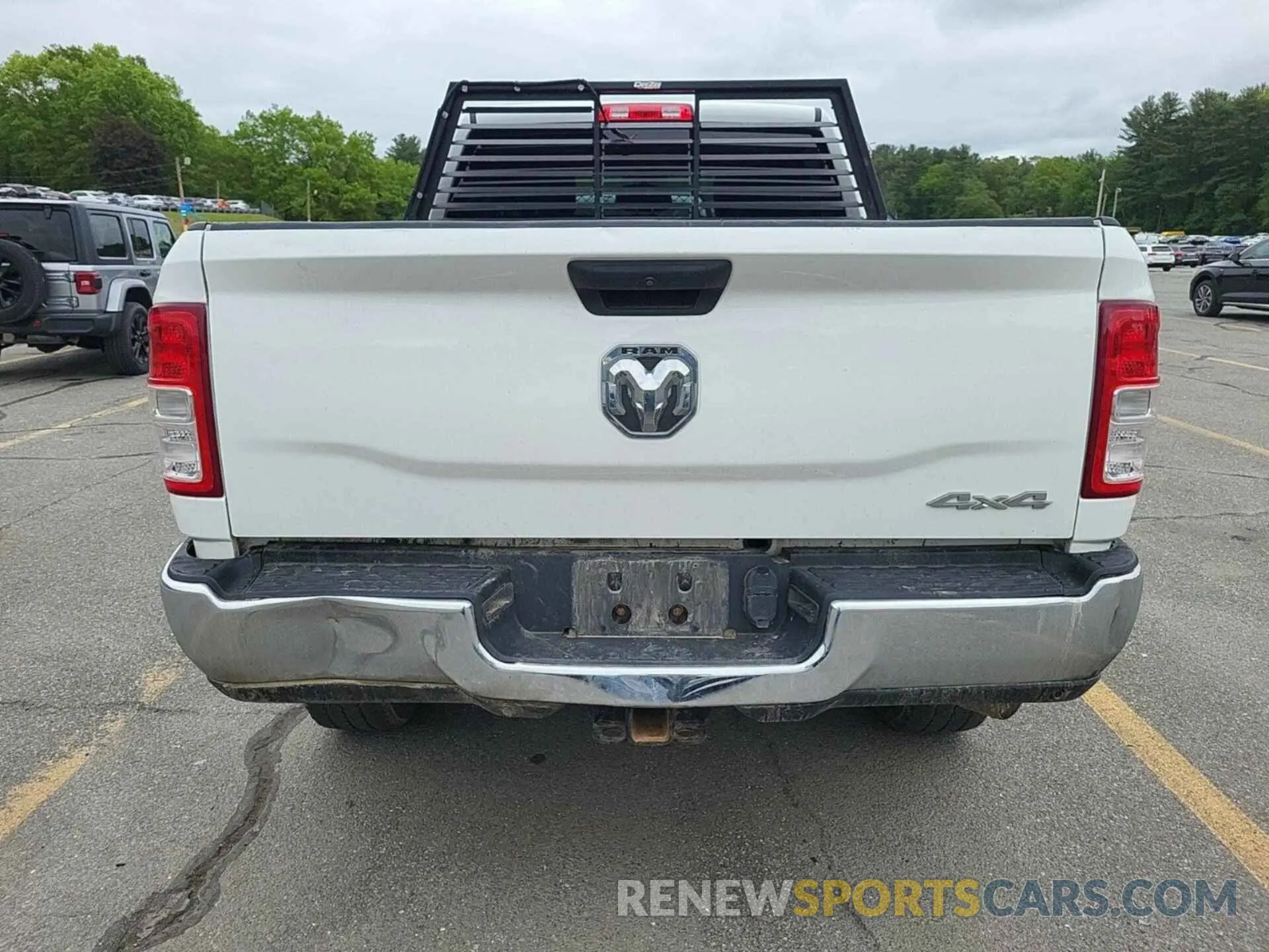 28 Photograph of a damaged car 3C6UR5CL7KG598121 RAM 2500 2019