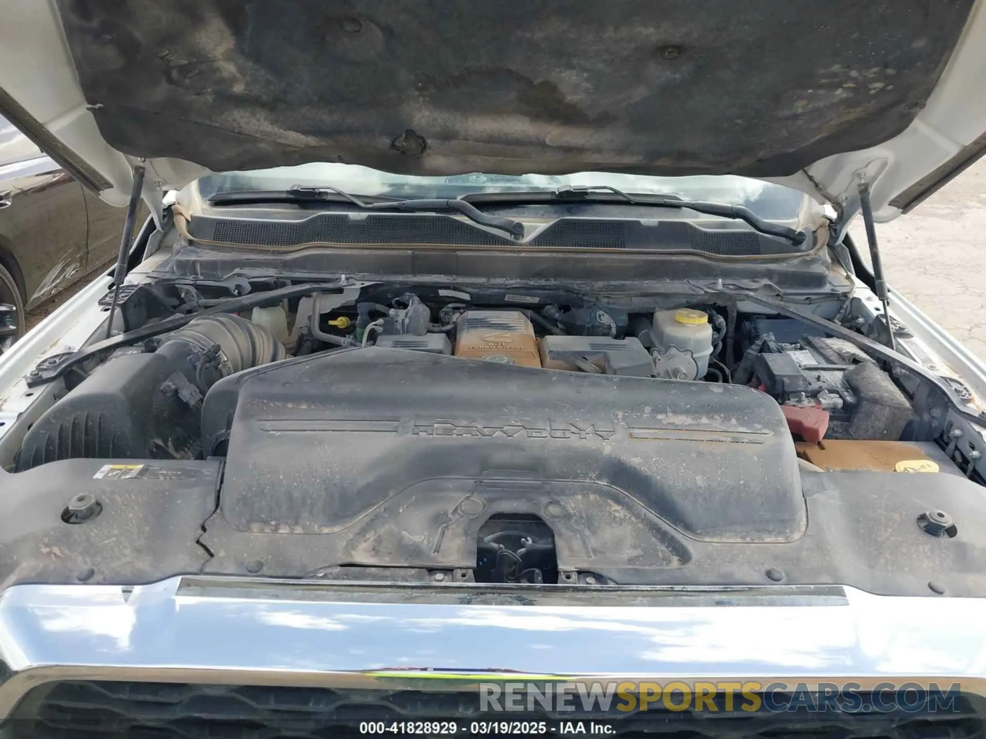 10 Photograph of a damaged car 3C6UR5CLXKG534669 RAM 2500 2019