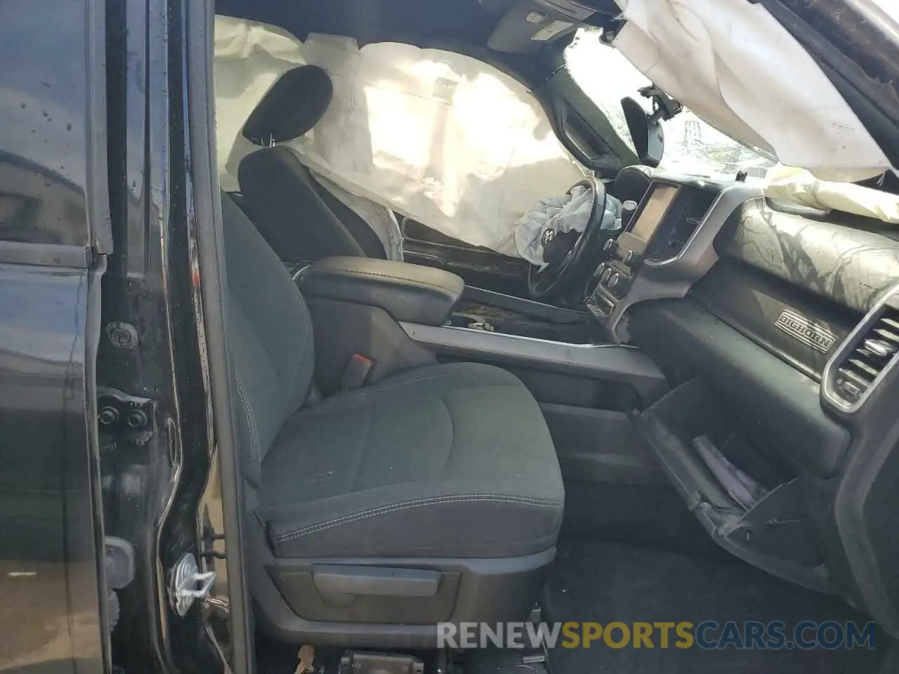 7 Photograph of a damaged car 3C6UR5DL1KG641088 RAM 2500 2019