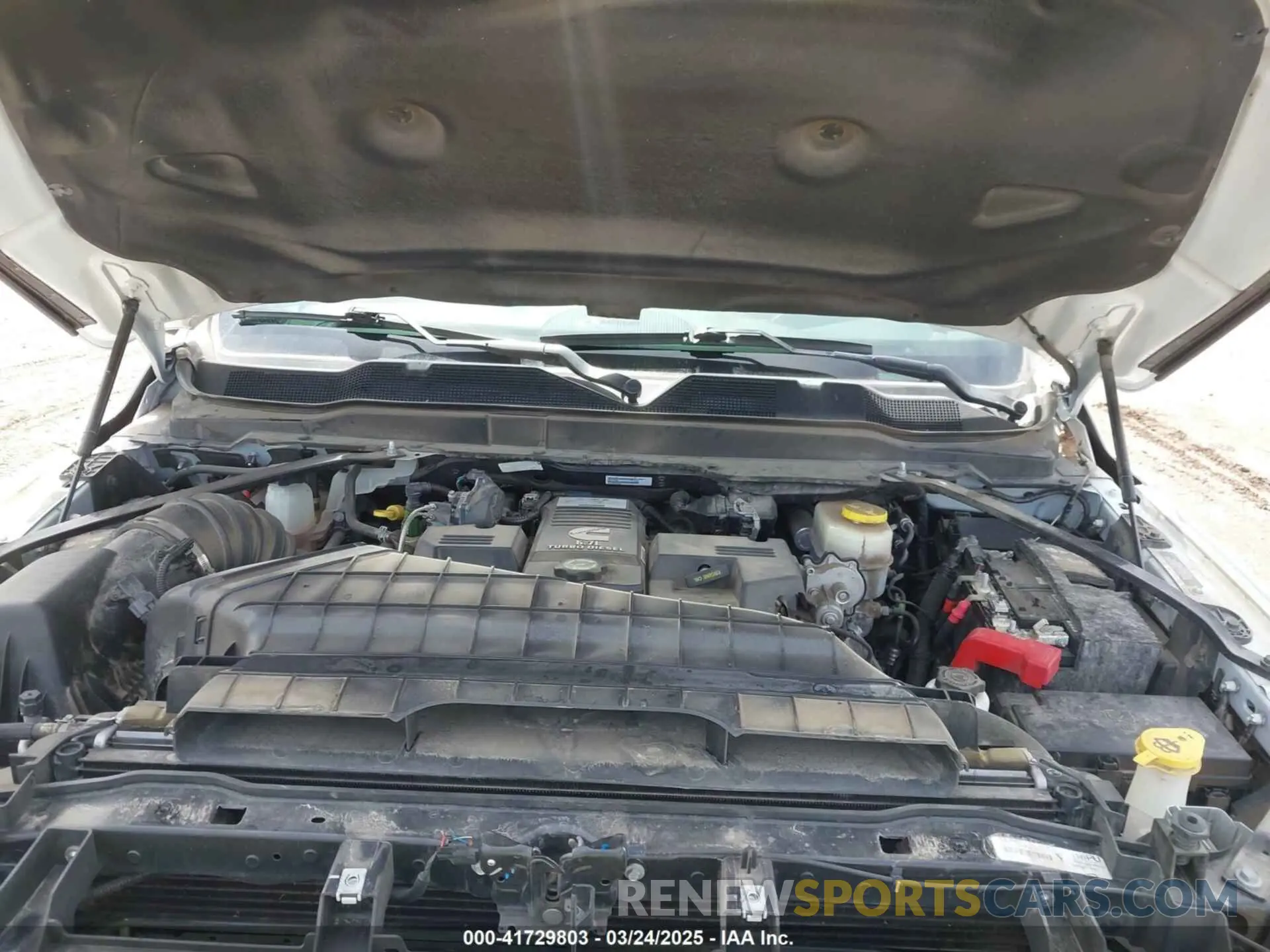 10 Photograph of a damaged car 3C6UR5DL2KG675282 RAM 2500 2019