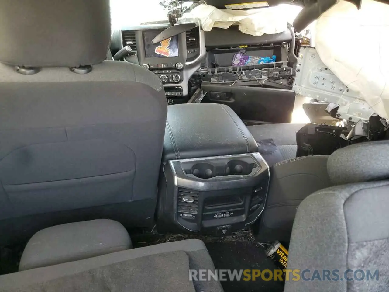 8 Photograph of a damaged car 3C6UR5DL3KG559671 RAM 2500 2019