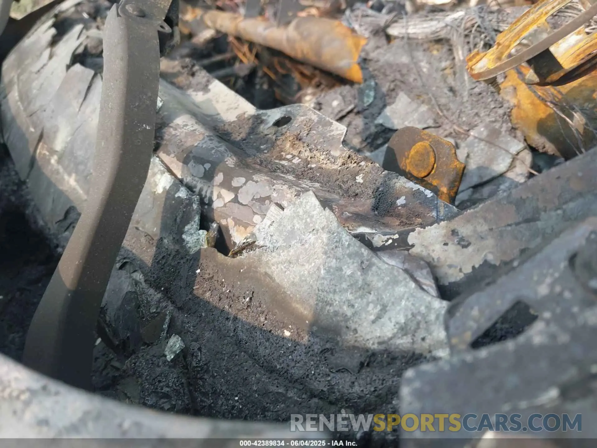 9 Photograph of a damaged car 3C6UR5DL3KG714509 RAM 2500 2019