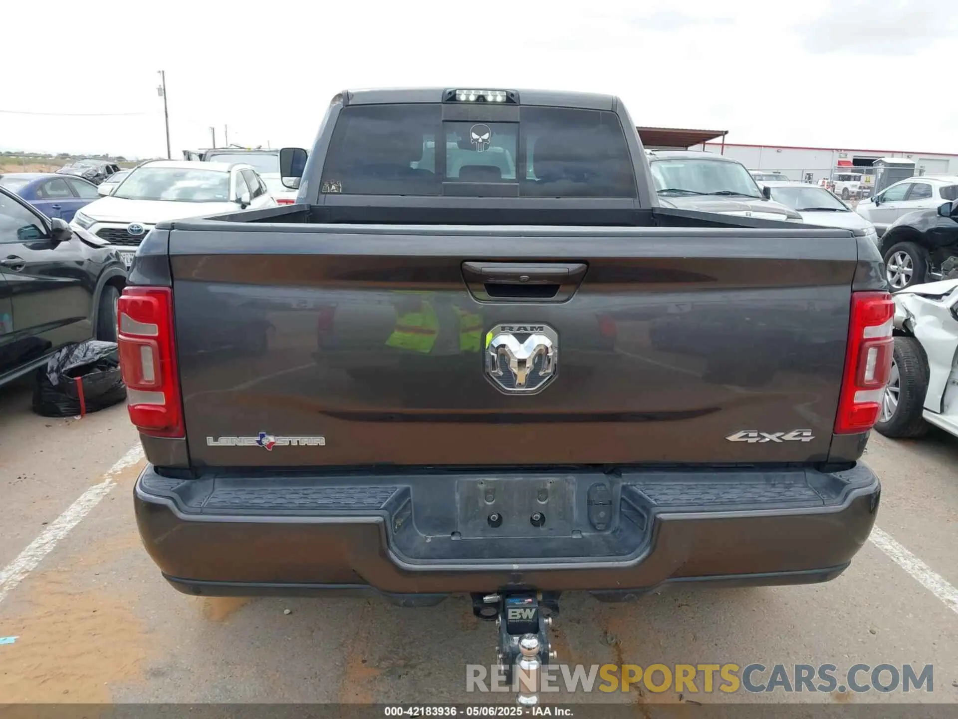 16 Photograph of a damaged car 3C6UR5DL9KG604368 RAM 2500 2019