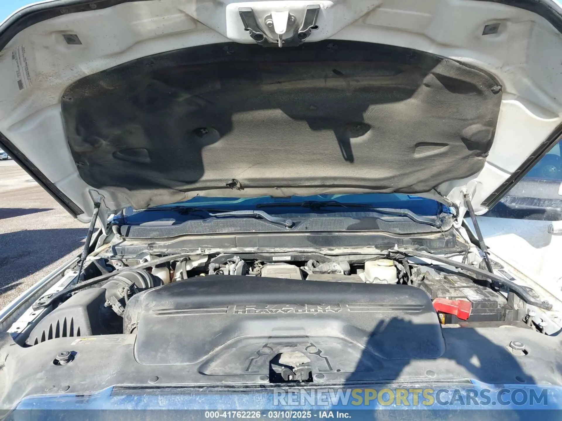 10 Photograph of a damaged car 3C6UR5DL9KG625821 RAM 2500 2019
