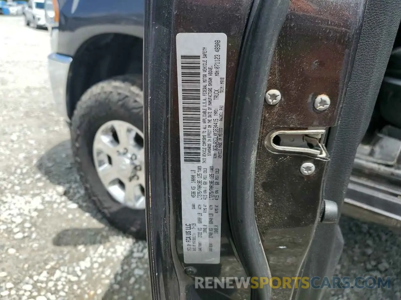 12 Photograph of a damaged car 3C6UR5DLXKG634415 RAM 2500 2019