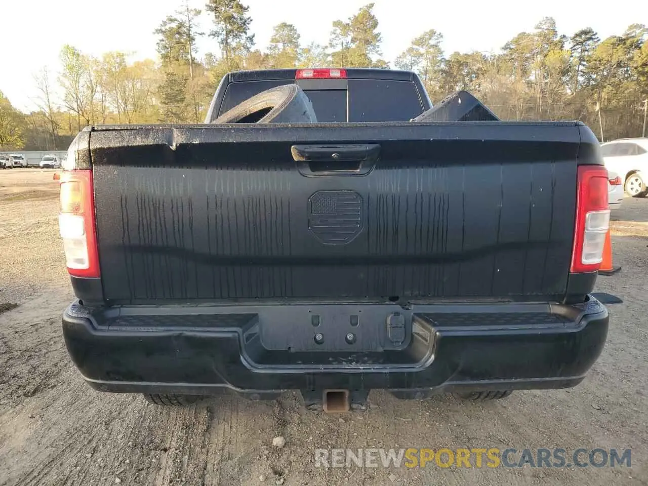 6 Photograph of a damaged car 3C6UR5FL2KG652677 RAM 2500 2019