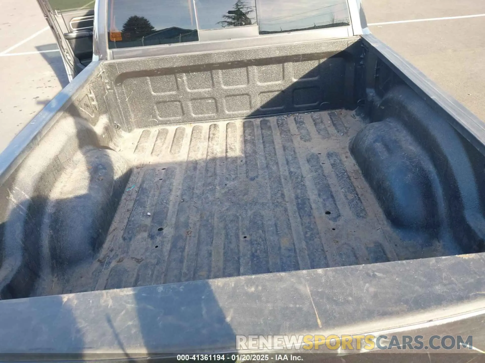 21 Photograph of a damaged car 3C6UR5FL5KG546188 RAM 2500 2019