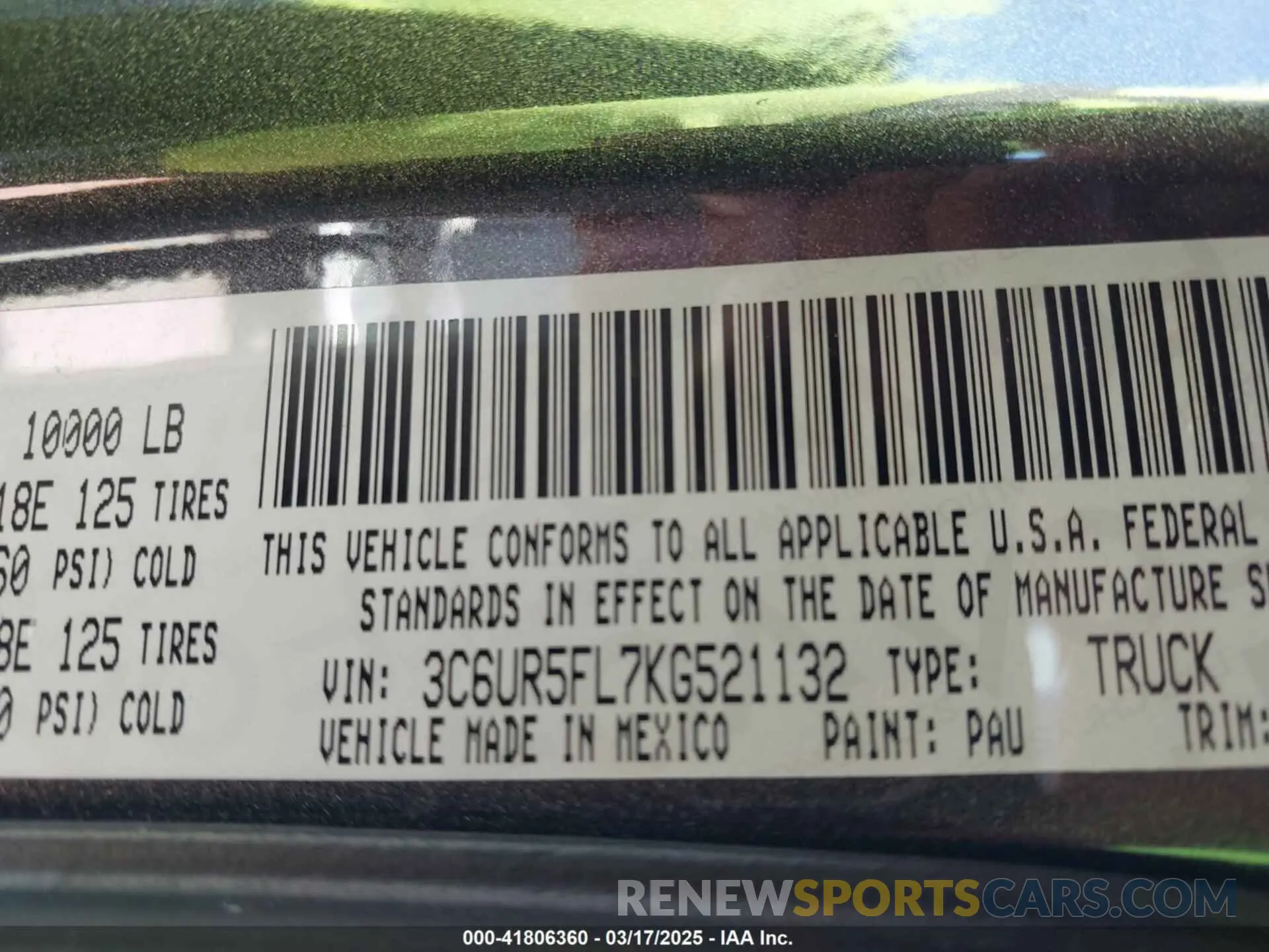 9 Photograph of a damaged car 3C6UR5FL7KG521132 RAM 2500 2019