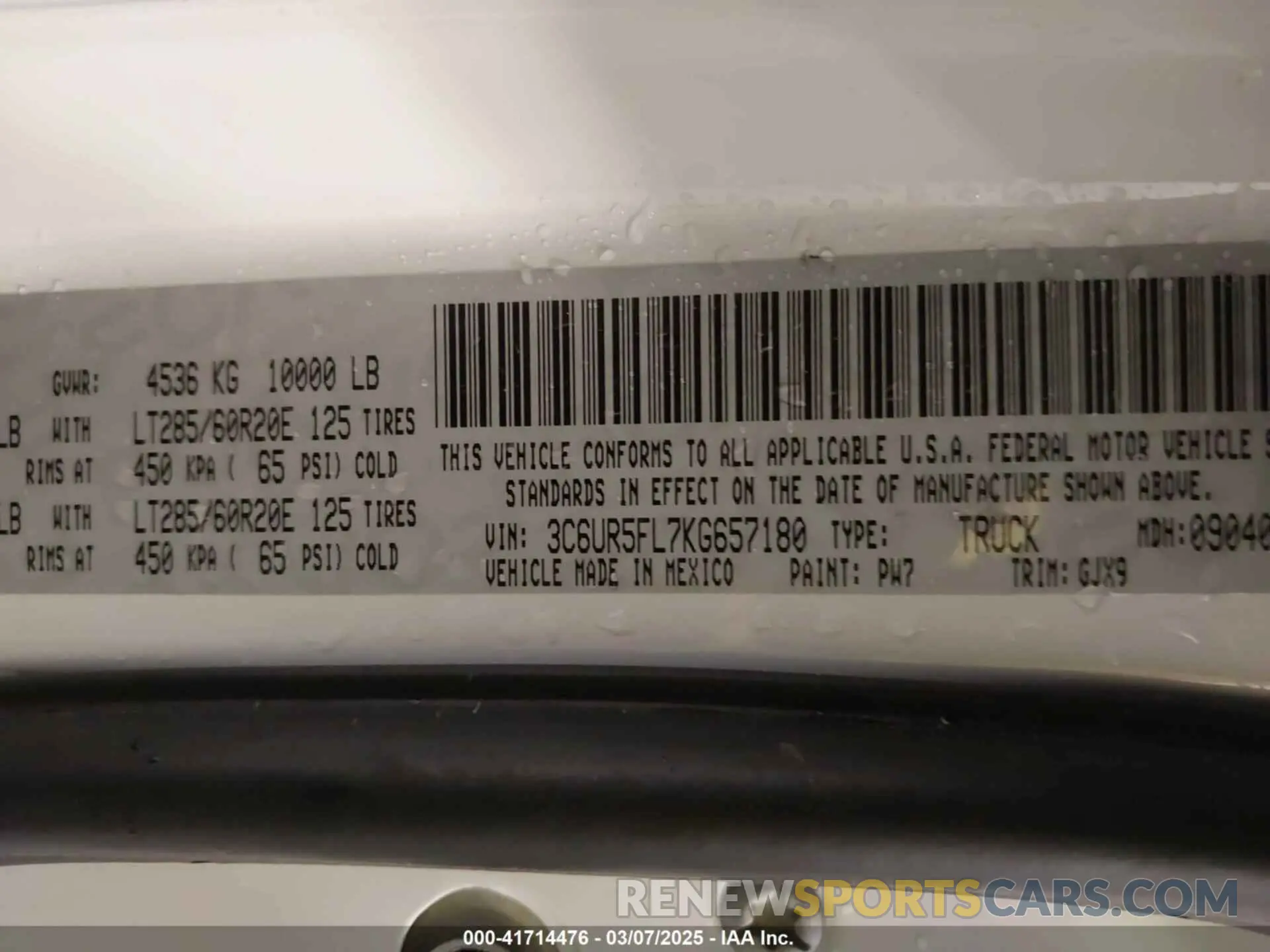 9 Photograph of a damaged car 3C6UR5FL7KG657180 RAM 2500 2019